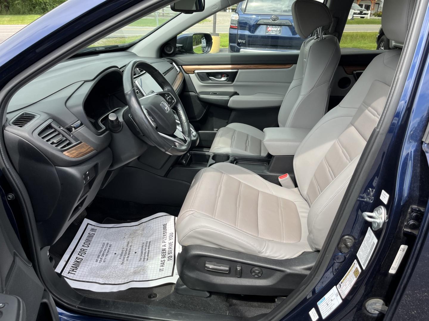 2022 Blue Honda CR-V Hybrid EX-L (5J6RT6H84NL) with an 2.0L I4 DOHC 16V HYBRID engine, Automatic transmission, located at 11115 Chardon Rd. , Chardon, OH, 44024, (440) 214-9705, 41.580246, -81.241943- Photo#18
