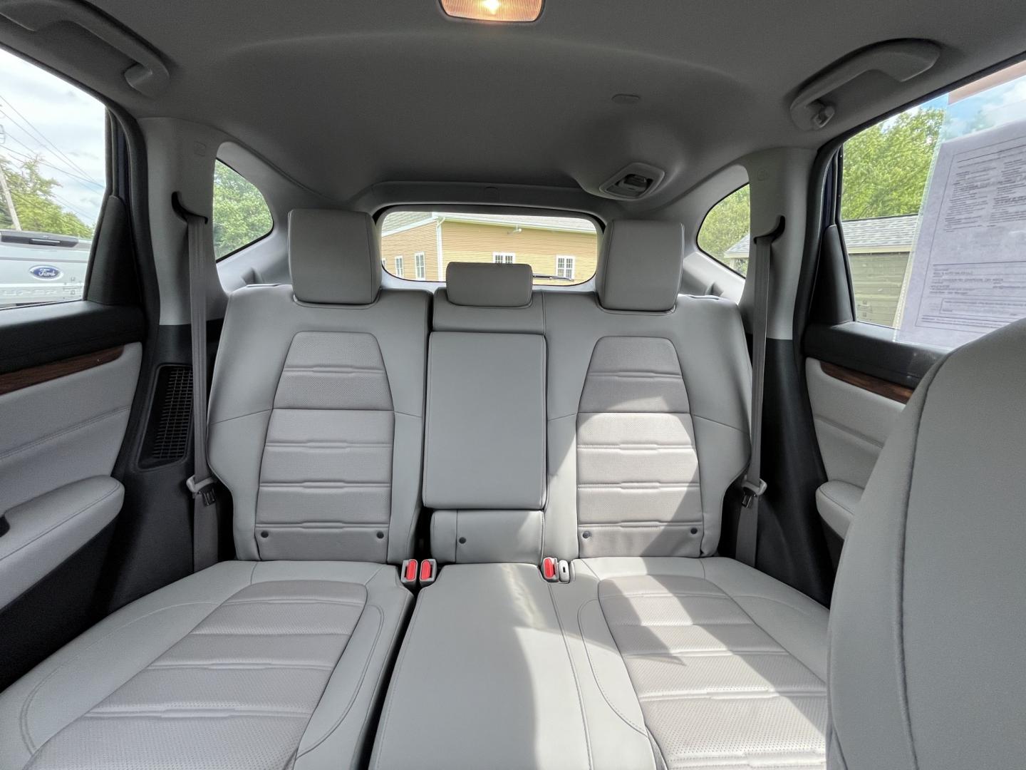 2022 Blue Honda CR-V Hybrid EX-L (5J6RT6H84NL) with an 2.0L I4 DOHC 16V HYBRID engine, Automatic transmission, located at 11115 Chardon Rd. , Chardon, OH, 44024, (440) 214-9705, 41.580246, -81.241943- Photo#26