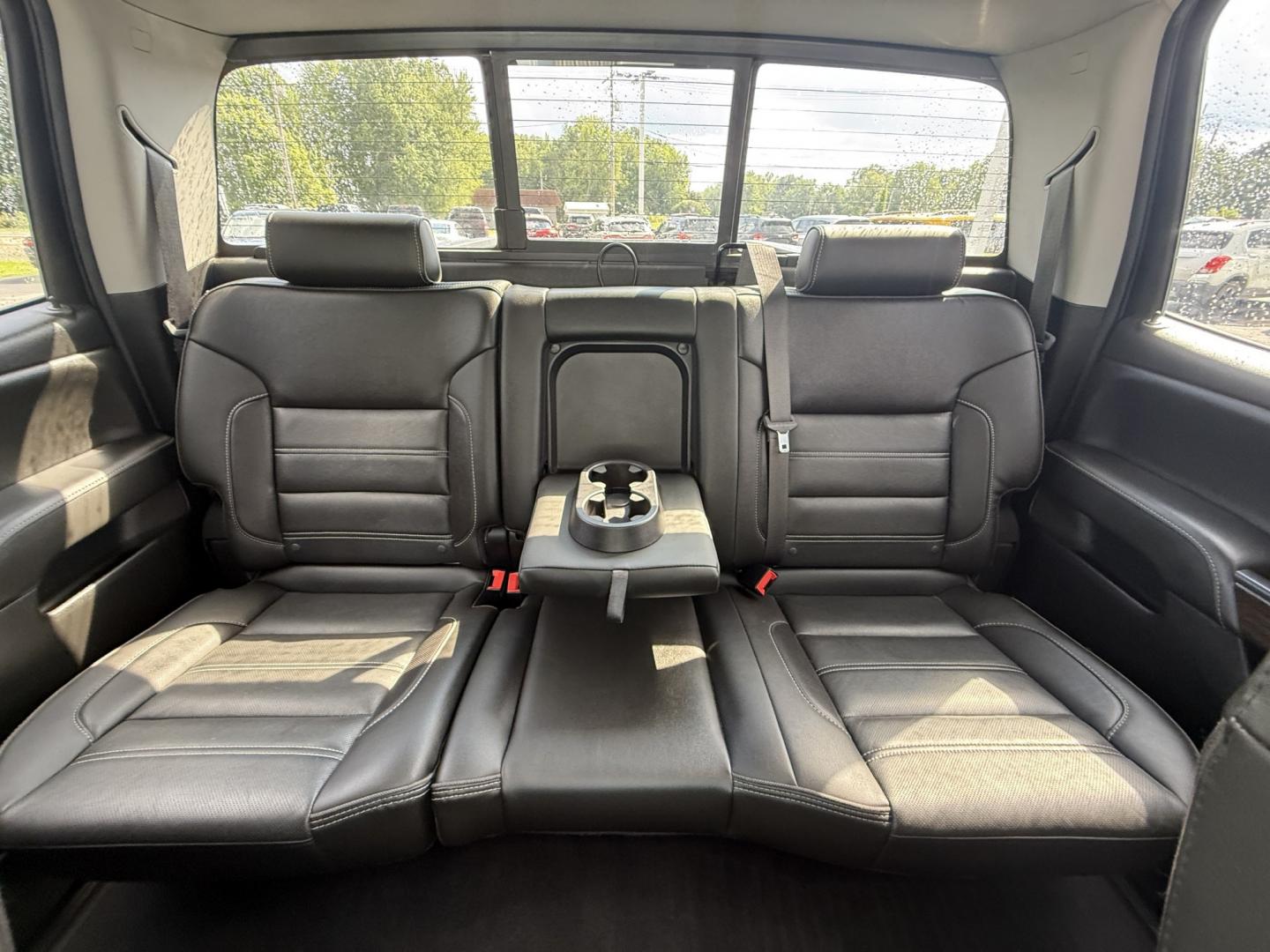 2019 Black /Black GMC Sierra 3500HD Denali Crew Cab 4WD (1GT42WEY7KF) with an 6.6L V8 OHV 16 Turbo DIESEL engine, Automatic transmission, located at 547 E. Main St., Orwell, OH, 44076, (440) 437-5893, 41.535435, -80.847855- Photo#23