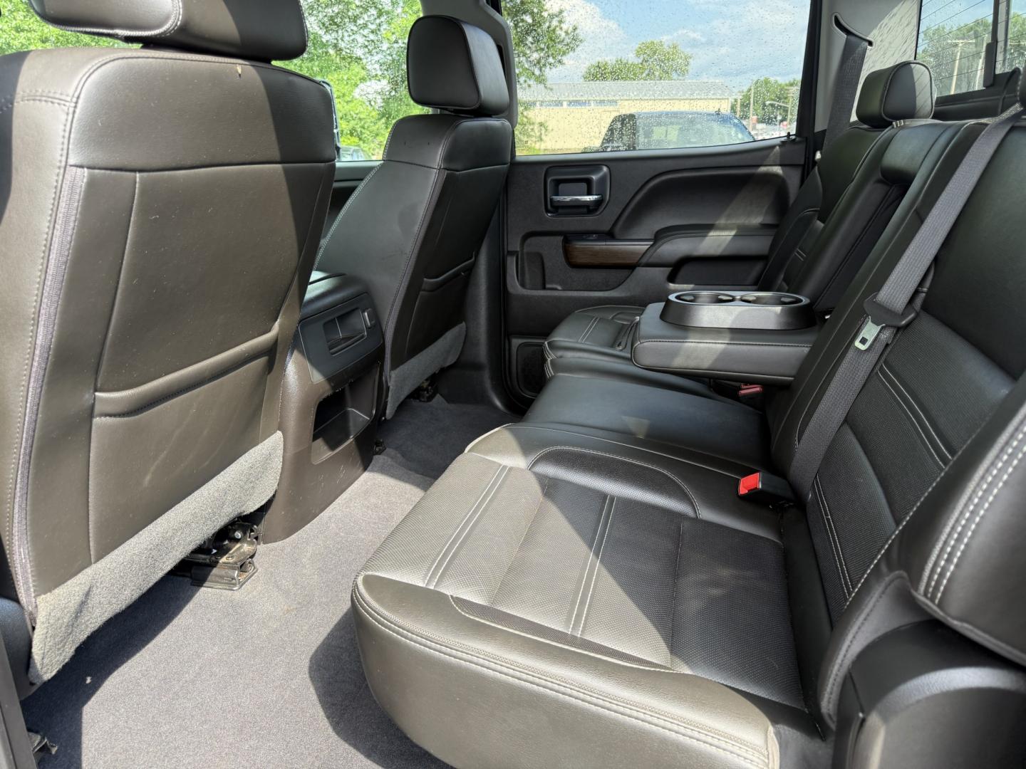 2019 Black /Black GMC Sierra 3500HD Denali Crew Cab 4WD (1GT42WEY7KF) with an 6.6L V8 OHV 16 Turbo DIESEL engine, Automatic transmission, located at 547 E. Main St., Orwell, OH, 44076, (440) 437-5893, 41.535435, -80.847855- Photo#25