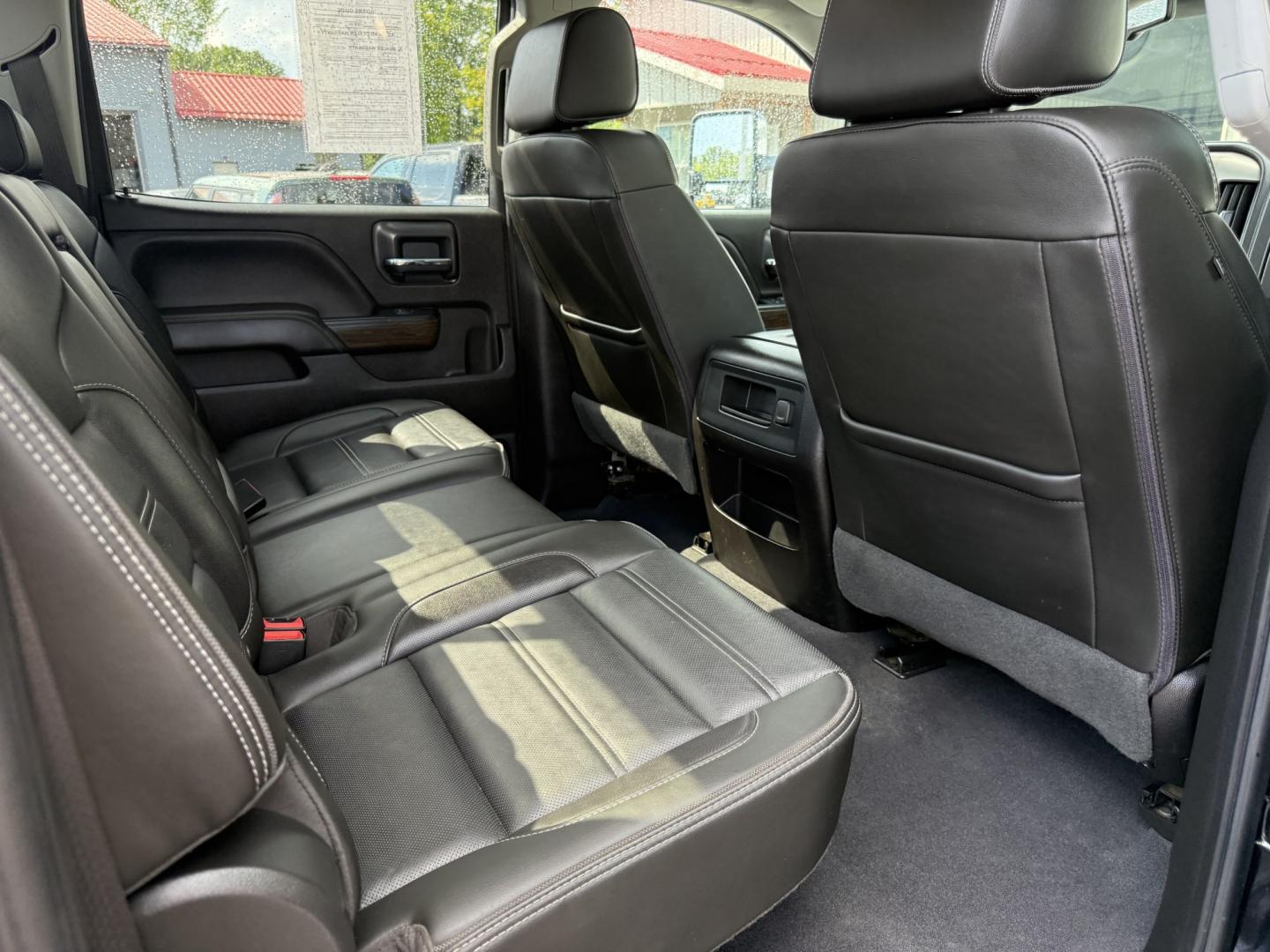 2019 Black /Black GMC Sierra 3500HD Denali Crew Cab 4WD (1GT42WEY7KF) with an 6.6L V8 OHV 16 Turbo DIESEL engine, Automatic transmission, located at 547 E. Main St., Orwell, OH, 44076, (440) 437-5893, 41.535435, -80.847855- Photo#37