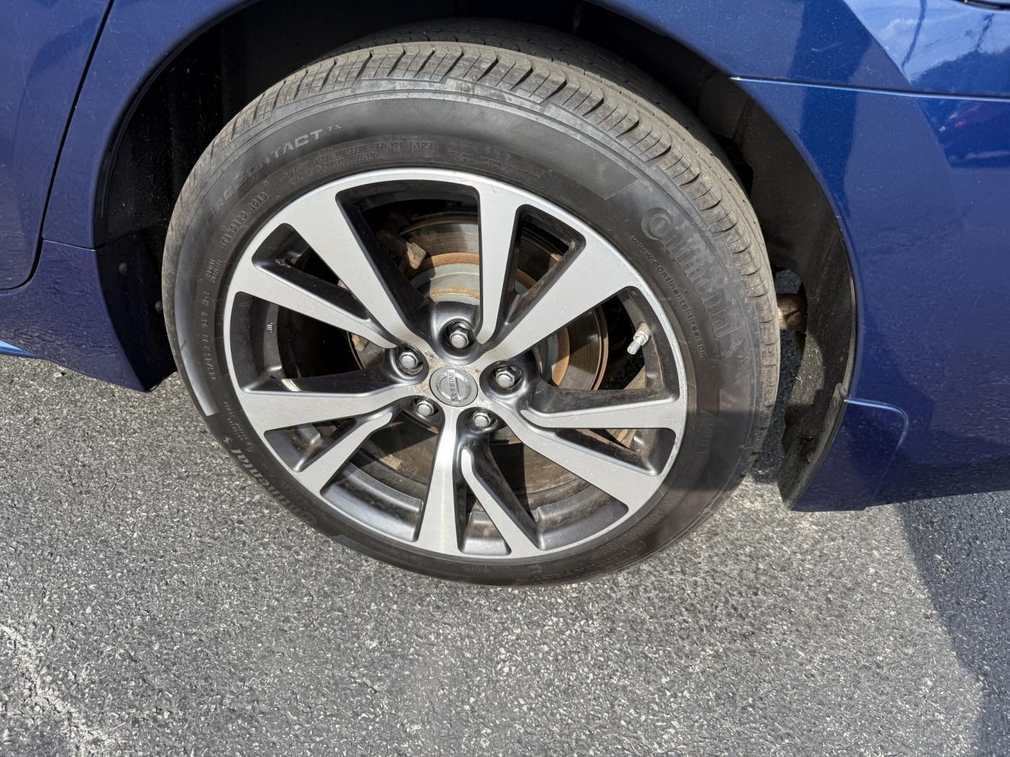 2016 Blue /Tan Nissan Maxima 3.5 SV (1N4AA6AP6GC) with an 3.5L V6 DOHC 24V engine, Automatic transmission, located at 547 E. Main St., Orwell, OH, 44076, (440) 437-5893, 41.535435, -80.847855 - 2016 Nissan Maxima SV – A Sporty Sedan with Strong Power and Everyday Comfort If you want a midsize sedan that still feels energetic, this 2016 Nissan Maxima SV is a compelling choice. The 3.5L V6 produces 300 horsepower and can move from 0-60 in 5.8 seconds, while Sport Mode sharpens the respons- Photo#31