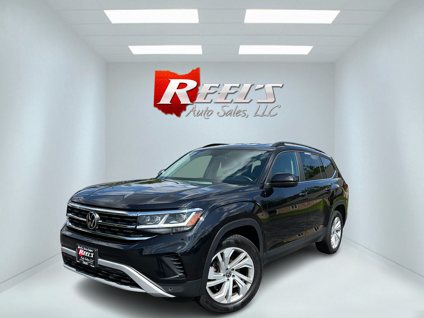 photo of 2023 Volkswagen Atlas V6 SE w/Technology 4MOTION