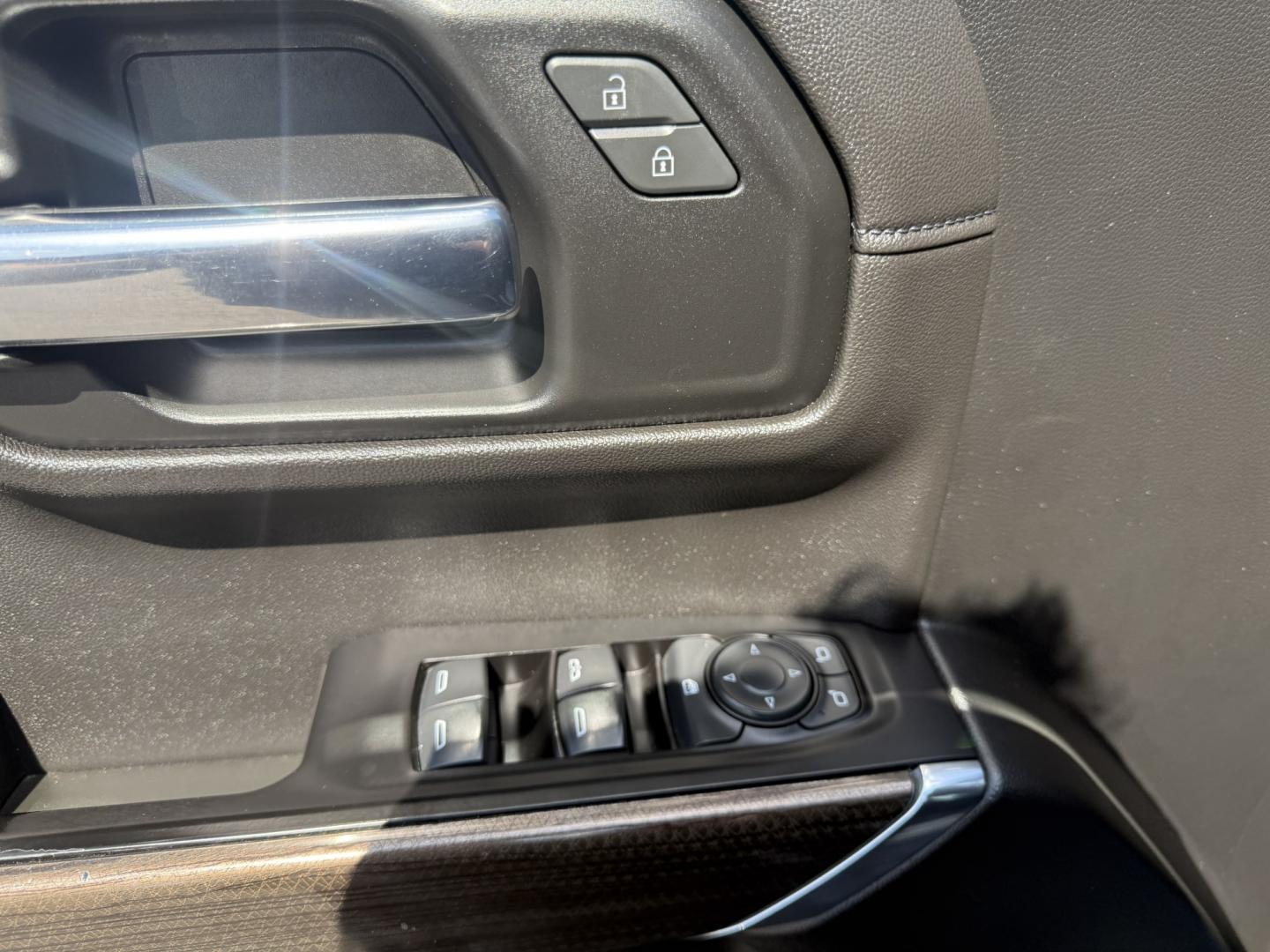 2019 Black /Black Chevrolet Silverado 1500 RST Crew Cab 4WD (1GCUYEED7KZ) with an 5.3L V8 OHV 16V engine, Automatic transmission, located at 547 E. Main St., Orwell, OH, 44076, (440) 437-5893, 41.535435, -80.847855 - 2019 Chevrolet Silverado 1500 RST Crew Cab 4WD – Strong V8 Capability with Z71 Off-Road Equipment If you need a full-size truck that can handle real work and still feel comfortable on the daily drive, this 2019 Chevrolet Silverado 1500 RST Crew Cab 4WD is a solid choice. The 5.3L EcoTec3 V8 and 8- Photo#10