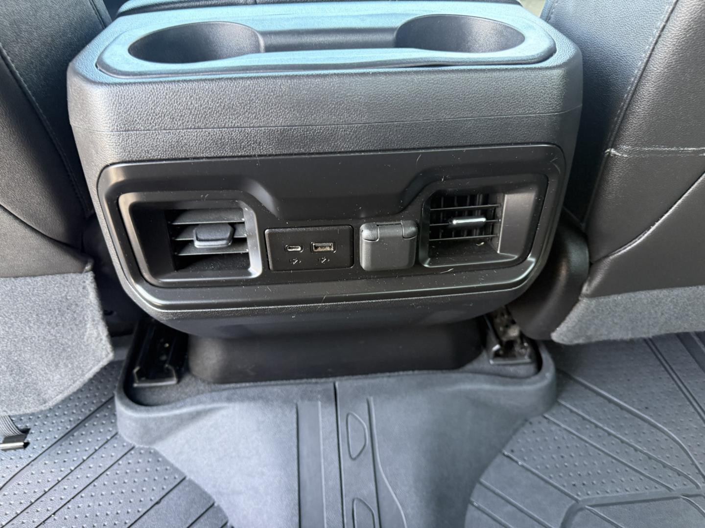 2019 Black /Black Chevrolet Silverado 1500 RST Crew Cab 4WD (1GCUYEED7KZ) with an 5.3L V8 OHV 16V engine, Automatic transmission, located at 547 E. Main St., Orwell, OH, 44076, (440) 437-5893, 41.535435, -80.847855 - 2019 Chevrolet Silverado 1500 RST Crew Cab 4WD – Strong V8 Capability with Z71 Off-Road Equipment If you need a full-size truck that can handle real work and still feel comfortable on the daily drive, this 2019 Chevrolet Silverado 1500 RST Crew Cab 4WD is a solid choice. The 5.3L EcoTec3 V8 and 8- Photo#22