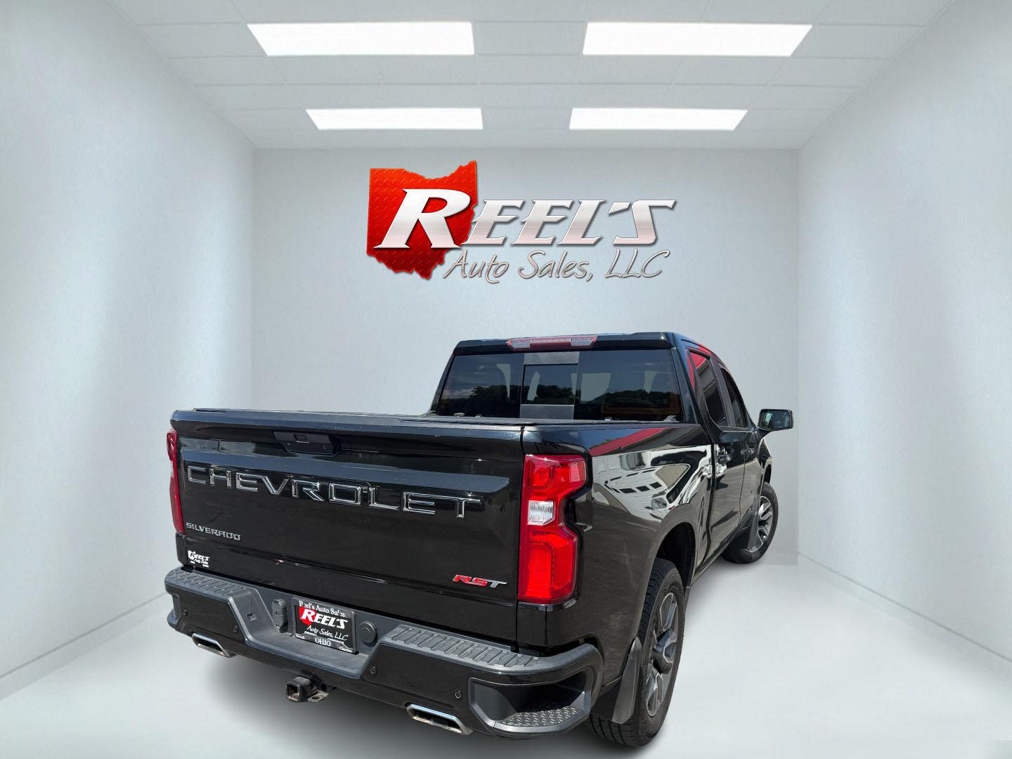 2019 Black /Black Chevrolet Silverado 1500 RST Crew Cab 4WD (1GCUYEED7KZ) with an 5.3L V8 OHV 16V engine, Automatic transmission, located at 547 E. Main St., Orwell, OH, 44076, (440) 437-5893, 41.535435, -80.847855 - 2019 Chevrolet Silverado 1500 RST Crew Cab 4WD – Strong V8 Capability with Z71 Off-Road Equipment If you need a full-size truck that can handle real work and still feel comfortable on the daily drive, this 2019 Chevrolet Silverado 1500 RST Crew Cab 4WD is a solid choice. The 5.3L EcoTec3 V8 and 8- Photo#26