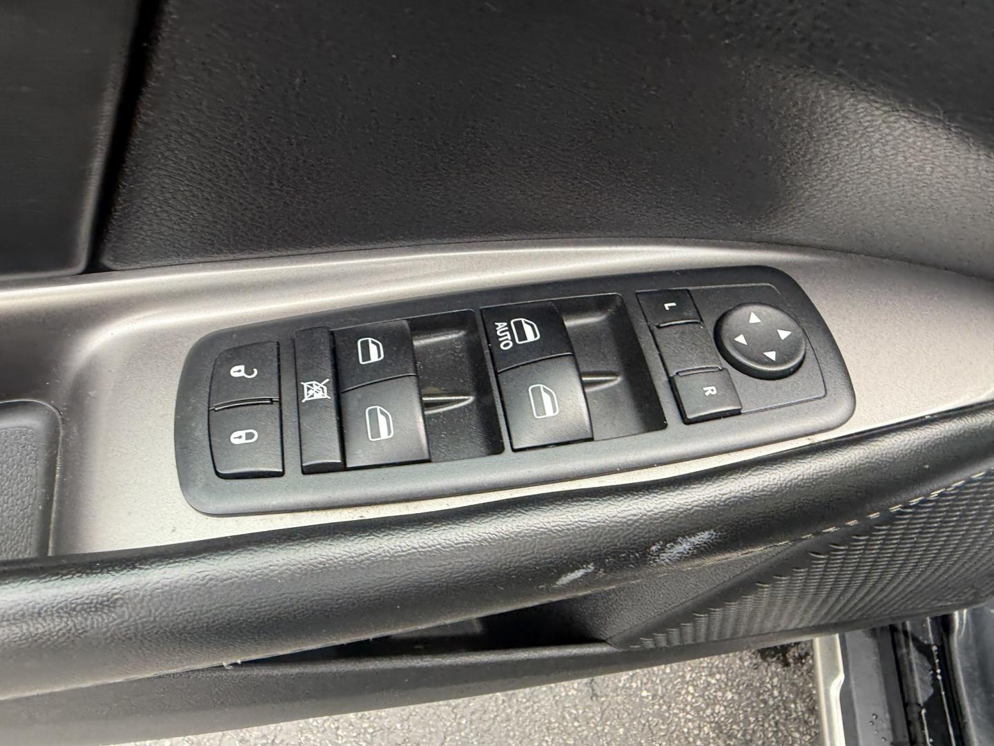2017 Black /Black Dodge Journey Crossroad AWD (3C4PDDGG1HT) with an 3.6L V6 DOHC 24V engine, Automatic transmission, located at 547 E. Main St., Orwell, OH, 44076, (440) 437-5893, 41.535435, -80.847855 - 2017 Dodge Journey Crossroad Plus AWD – Family Space with V6 Power and Everyday Comfort If you need a midsize SUV with room for the family and enough equipment to make daily driving easier, this 2017 Dodge Journey Crossroad Plus AWD is worth a look. The 3.6L Pentastar V6 and 6-speed automatic del- Photo#10