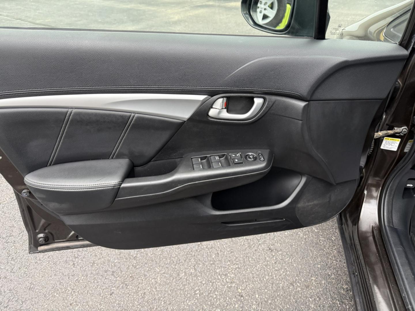 2013 Black /Black Honda Civic EX-L Sedan 5-Speed AT (2HGFB2F98DH) with an 1.8L I4 SOHC 16V engine, Automatic transmission, located at 547 E. Main St., Orwell, OH, 44076, (440) 437-5893, 41.535435, -80.847855 - 2013 Honda Civic EX-L – Efficient, Comfortable, and Easy to Own If you want a compact sedan that prioritizes efficiency and everyday comfort, this 2013 Honda Civic EX-L is a smart option. The reliable 1.8L engine and 5-speed automatic deliver smooth performance and an impressive 39 MPG highway ra- Photo#17