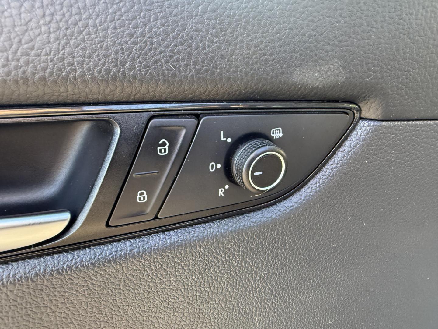 2022 Black /Black Volkswagen Passat SE (1VWSA7A36NC) with an 2.0L I4 DOHC 16V Turbo engine, Automatic transmission, located at 547 E. Main St., Orwell, OH, 44076, (440) 437-5893, 41.535435, -80.847855 - 2022 Volkswagen Passat SE – Efficient Midsize Comfort with Modern Driver Aids If you want a roomy sedan that prioritizes comfort, efficiency, and everyday convenience, this 2022 Volkswagen Passat SE is a strong choice. The 2.0L Turbocharged engine and 6-speed automatic deliver smooth power and an- Photo#10