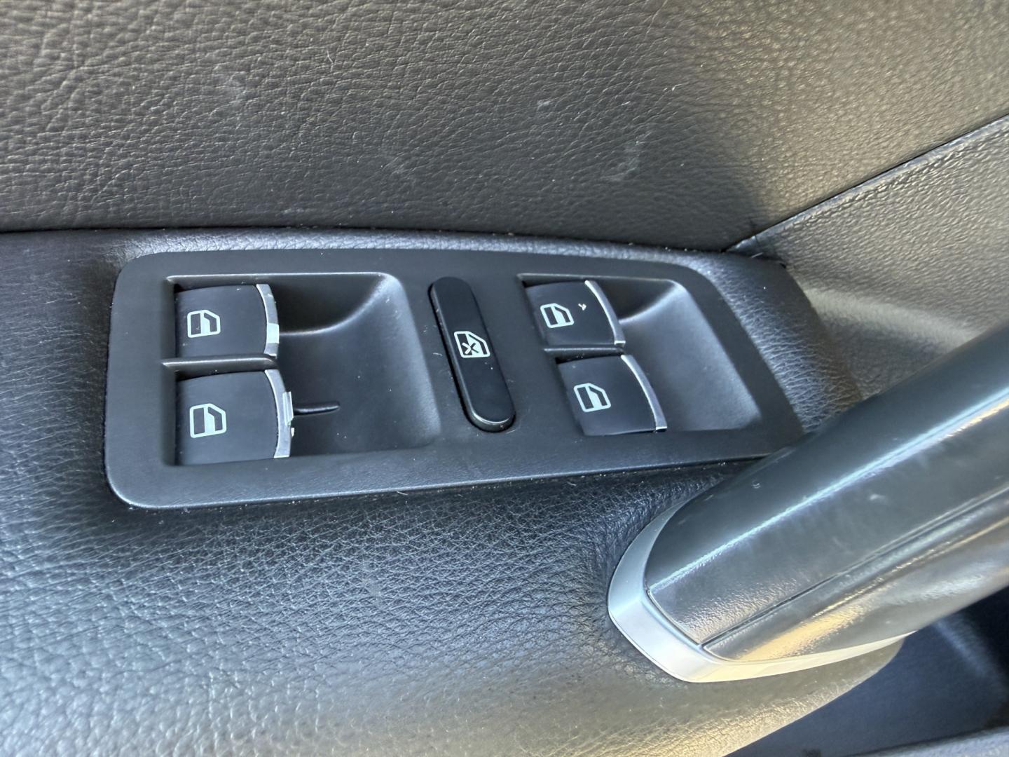 2022 Black /Black Volkswagen Passat SE (1VWSA7A36NC) with an 2.0L I4 DOHC 16V Turbo engine, Automatic transmission, located at 547 E. Main St., Orwell, OH, 44076, (440) 437-5893, 41.535435, -80.847855 - 2022 Volkswagen Passat SE – Efficient Midsize Comfort with Modern Driver Aids If you want a roomy sedan that prioritizes comfort, efficiency, and everyday convenience, this 2022 Volkswagen Passat SE is a strong choice. The 2.0L Turbocharged engine and 6-speed automatic deliver smooth power and an- Photo#11
