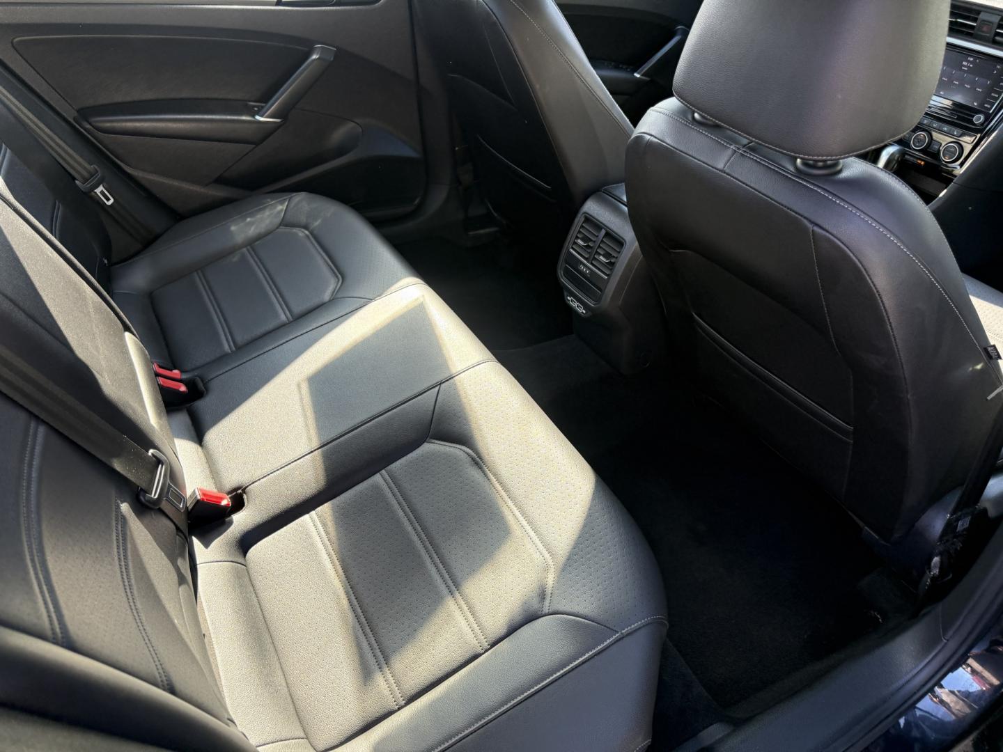 2022 Black /Black Volkswagen Passat SE (1VWSA7A36NC) with an 2.0L I4 DOHC 16V Turbo engine, Automatic transmission, located at 547 E. Main St., Orwell, OH, 44076, (440) 437-5893, 41.535435, -80.847855 - 2022 Volkswagen Passat SE – Efficient Midsize Comfort with Modern Driver Aids If you want a roomy sedan that prioritizes comfort, efficiency, and everyday convenience, this 2022 Volkswagen Passat SE is a strong choice. The 2.0L Turbocharged engine and 6-speed automatic deliver smooth power and an- Photo#39