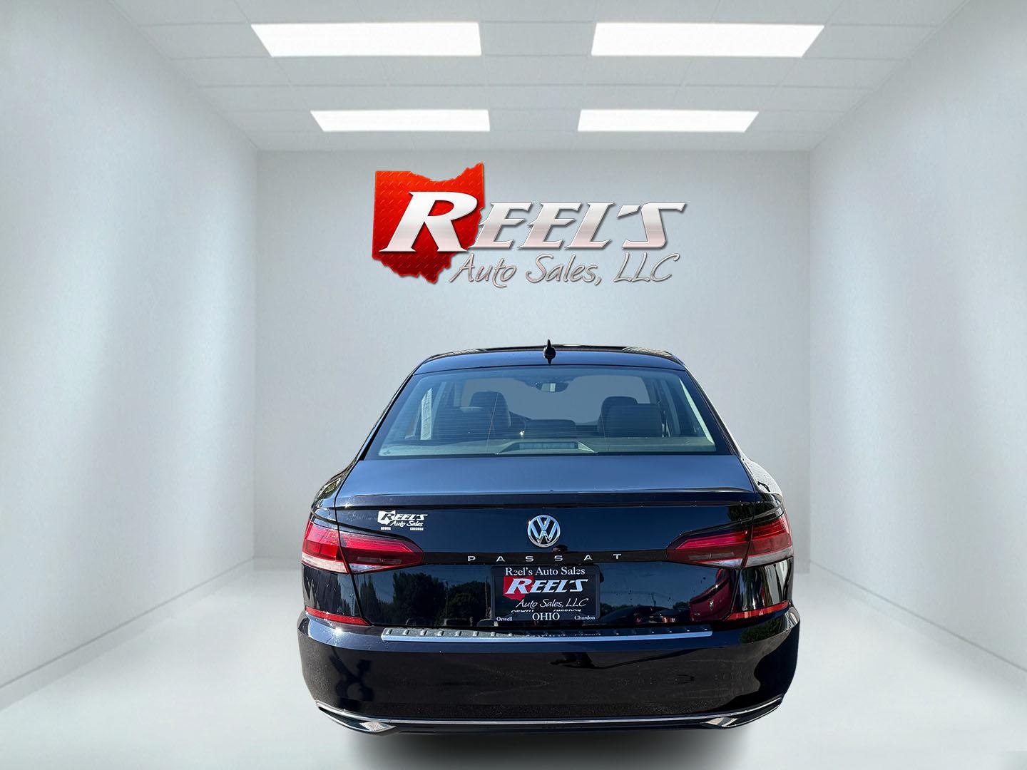 2022 Black /Black Volkswagen Passat SE (1VWSA7A36NC) with an 2.0L I4 DOHC 16V Turbo engine, Automatic transmission, located at 547 E. Main St., Orwell, OH, 44076, (440) 437-5893, 41.535435, -80.847855 - 2022 Volkswagen Passat SE – Efficient Midsize Comfort with Modern Driver Aids If you want a roomy sedan that prioritizes comfort, efficiency, and everyday convenience, this 2022 Volkswagen Passat SE is a strong choice. The 2.0L Turbocharged engine and 6-speed automatic deliver smooth power and an- Photo#32