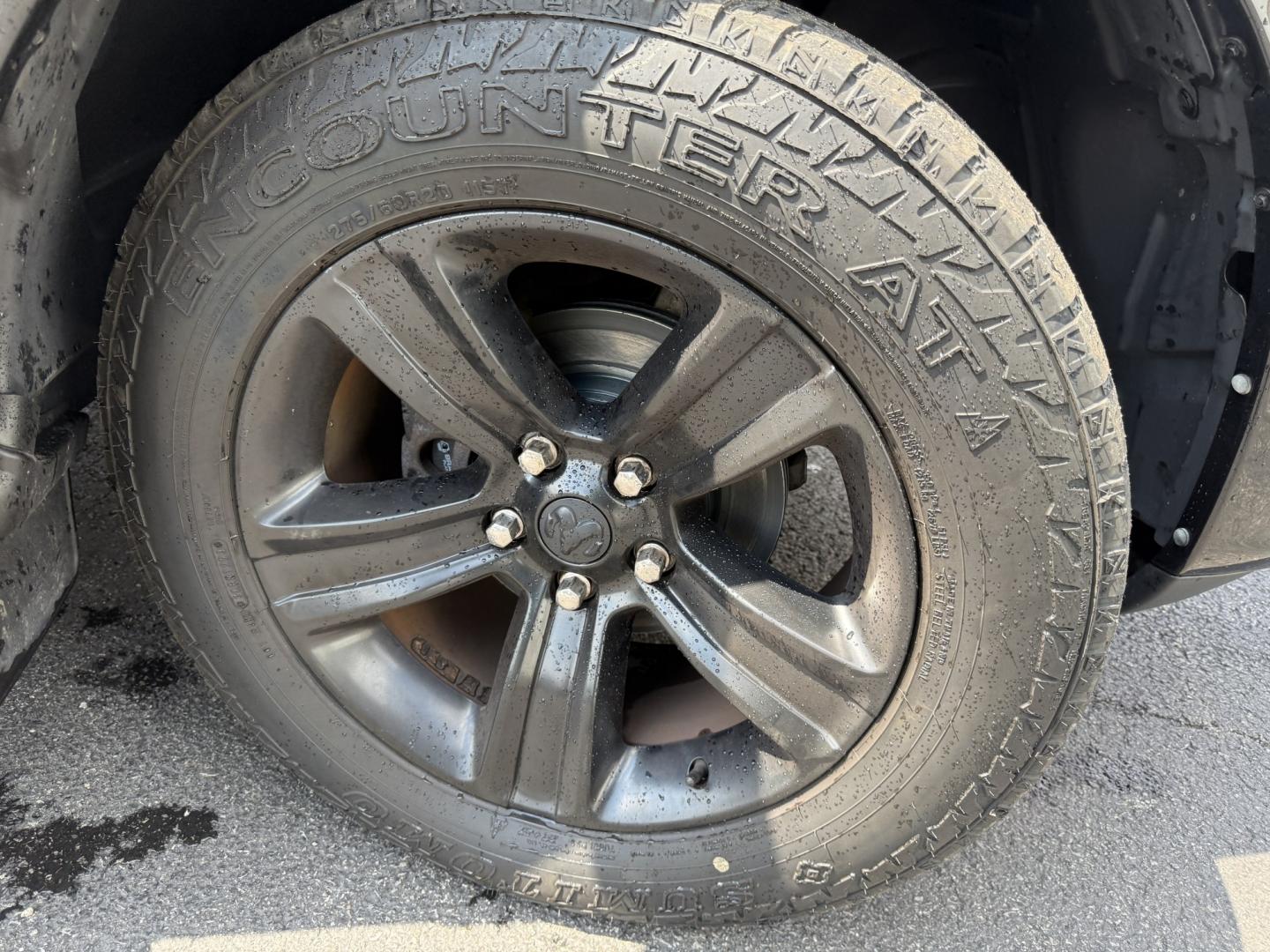 2017 Black /Black RAM 1500 Sport Crew Cab SWB 4WD (1C6RR7MT9HS) with an 5.7L V8 OHV 16V engine, Automatic transmission, located at 547 E. Main St., Orwell, OH, 44076, (440) 437-5893, 41.535435, -80.847855 - Towing Capability If you want a full-size truck that looks sharp and is ready to work, this 2017 Ram 1500 Sport Crew Cab 4WD is a strong option. The 5.7L HEMI V8 and 8-speed automatic deliver dependable power, while 3.92 gearing and on-demand 4WD support a capable 10,140 lb towing capacity. It also- Photo#5