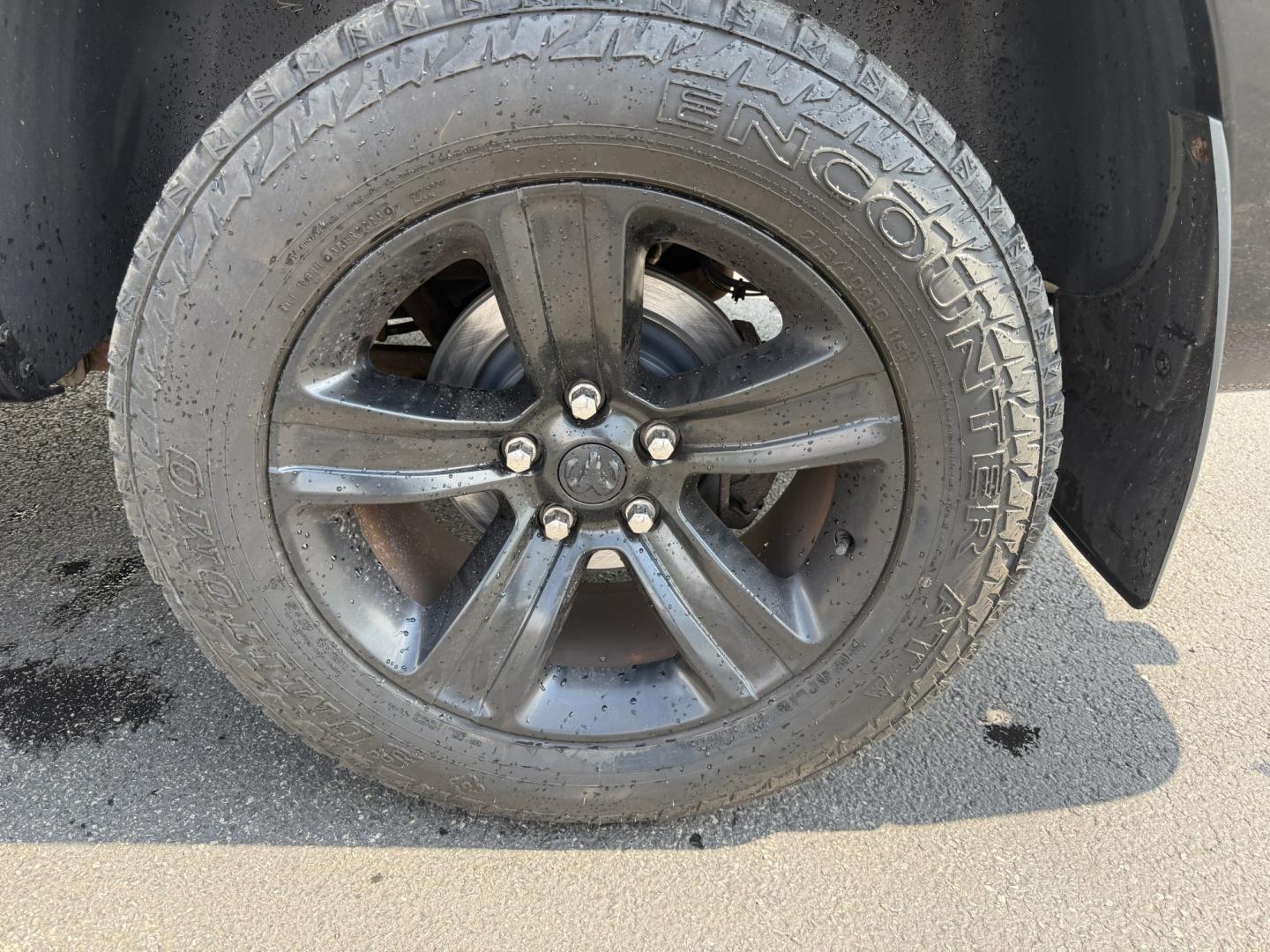 2017 Black /Black RAM 1500 Sport Crew Cab SWB 4WD (1C6RR7MT9HS) with an 5.7L V8 OHV 16V engine, Automatic transmission, located at 547 E. Main St., Orwell, OH, 44076, (440) 437-5893, 41.535435, -80.847855 - Towing Capability If you want a full-size truck that looks sharp and is ready to work, this 2017 Ram 1500 Sport Crew Cab 4WD is a strong option. The 5.7L HEMI V8 and 8-speed automatic deliver dependable power, while 3.92 gearing and on-demand 4WD support a capable 10,140 lb towing capacity. It also- Photo#33