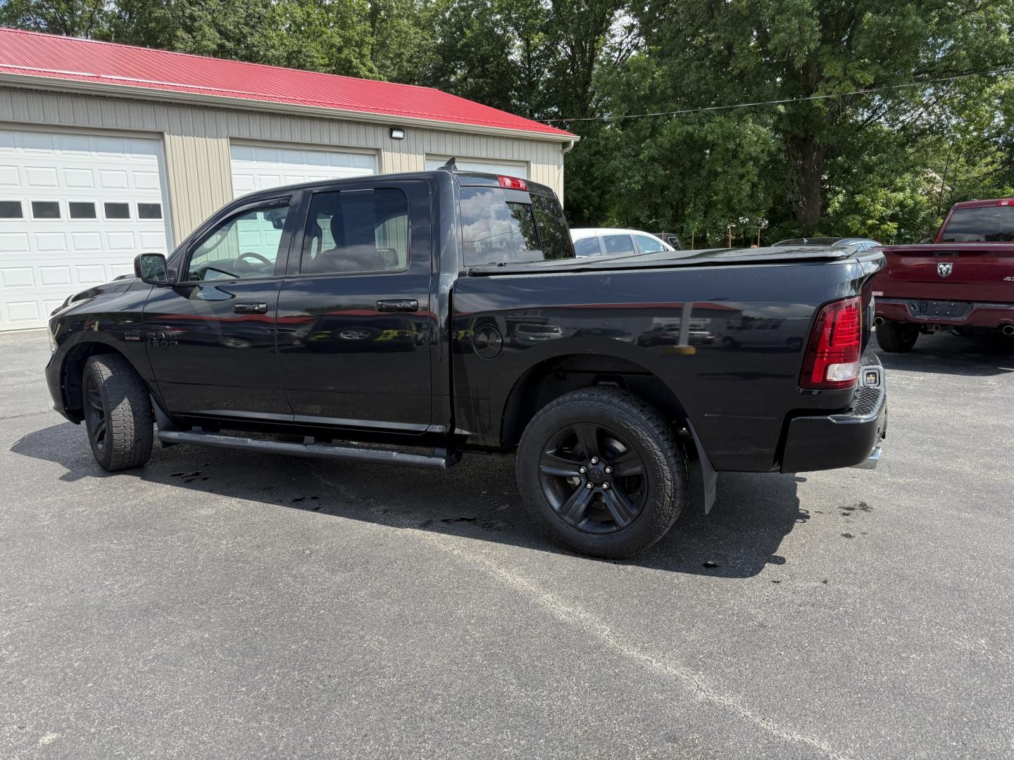 2017 Black /Black RAM 1500 Sport Crew Cab SWB 4WD (1C6RR7MT9HS) with an 5.7L V8 OHV 16V engine, Automatic transmission, located at 547 E. Main St., Orwell, OH, 44076, (440) 437-5893, 41.535435, -80.847855 - Towing Capability If you want a full-size truck that looks sharp and is ready to work, this 2017 Ram 1500 Sport Crew Cab 4WD is a strong option. The 5.7L HEMI V8 and 8-speed automatic deliver dependable power, while 3.92 gearing and on-demand 4WD support a capable 10,140 lb towing capacity. It also- Photo#32