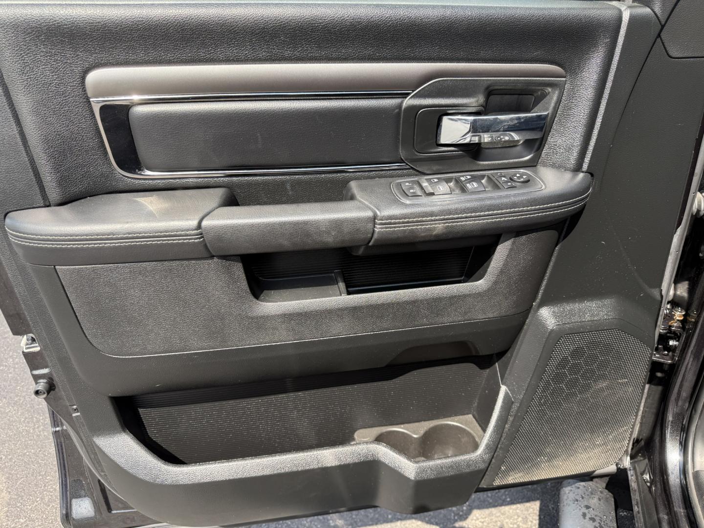 2017 Black /Black RAM 1500 Sport Crew Cab SWB 4WD (1C6RR7MT9HS) with an 5.7L V8 OHV 16V engine, Automatic transmission, located at 547 E. Main St., Orwell, OH, 44076, (440) 437-5893, 41.535435, -80.847855 - Towing Capability If you want a full-size truck that looks sharp and is ready to work, this 2017 Ram 1500 Sport Crew Cab 4WD is a strong option. The 5.7L HEMI V8 and 8-speed automatic deliver dependable power, while 3.92 gearing and on-demand 4WD support a capable 10,140 lb towing capacity. It also- Photo#8