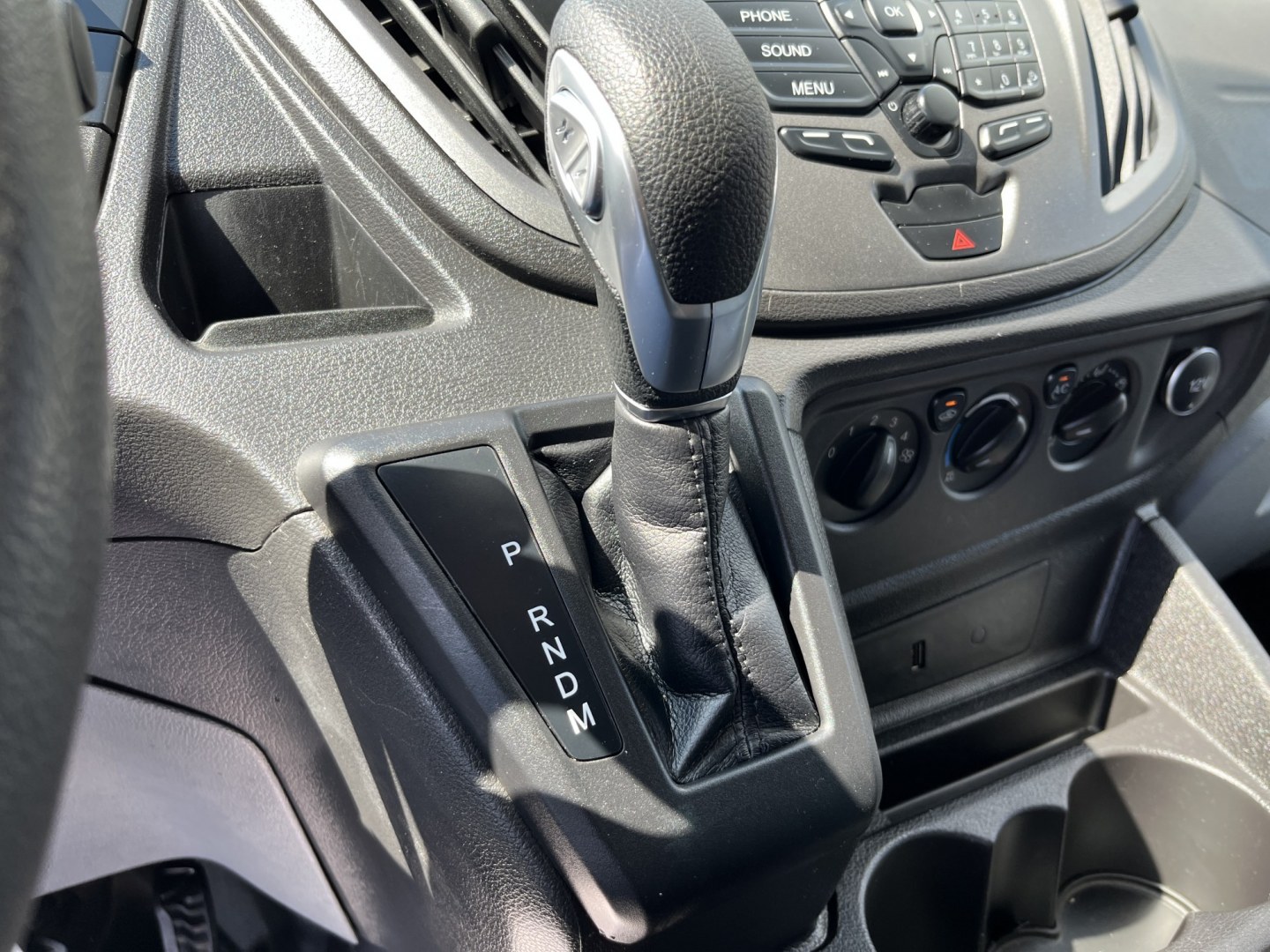 2018 White /Black Ford Transit 150 Wagon Low Roof XL w/Sliding Pass. 130-in. WB (1FMZK1YM4JK) with an 3.7L V6 DOHC 24V engine, Automatic transmission, located at 11115 Chardon Rd. , Chardon, OH, 44024, (440) 214-9705, 41.580246, -81.241943 - 2018 Ford Transit T-150 Passenger Van – Practical 8-Passenger Capability with Everyday Utility If you need a van that can move people and still handle light work, this 2018 Ford Transit T-150 Passenger Van is a straightforward choice. The 3.7L V6 and 6-speed automatic deliver dependable power wit- Photo#24