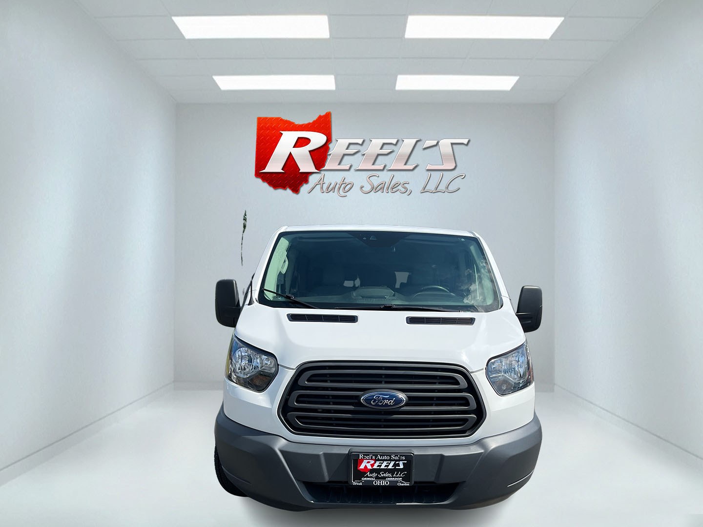 2018 White /Black Ford Transit 150 Wagon Low Roof XL w/Sliding Pass. 130-in. WB (1FMZK1YM4JK) with an 3.7L V6 DOHC 24V engine, Automatic transmission, located at 11115 Chardon Rd. , Chardon, OH, 44024, (440) 214-9705, 41.580246, -81.241943 - 2018 Ford Transit T-150 Passenger Van – Practical 8-Passenger Capability with Everyday Utility If you need a van that can move people and still handle light work, this 2018 Ford Transit T-150 Passenger Van is a straightforward choice. The 3.7L V6 and 6-speed automatic deliver dependable power wit- Photo#1