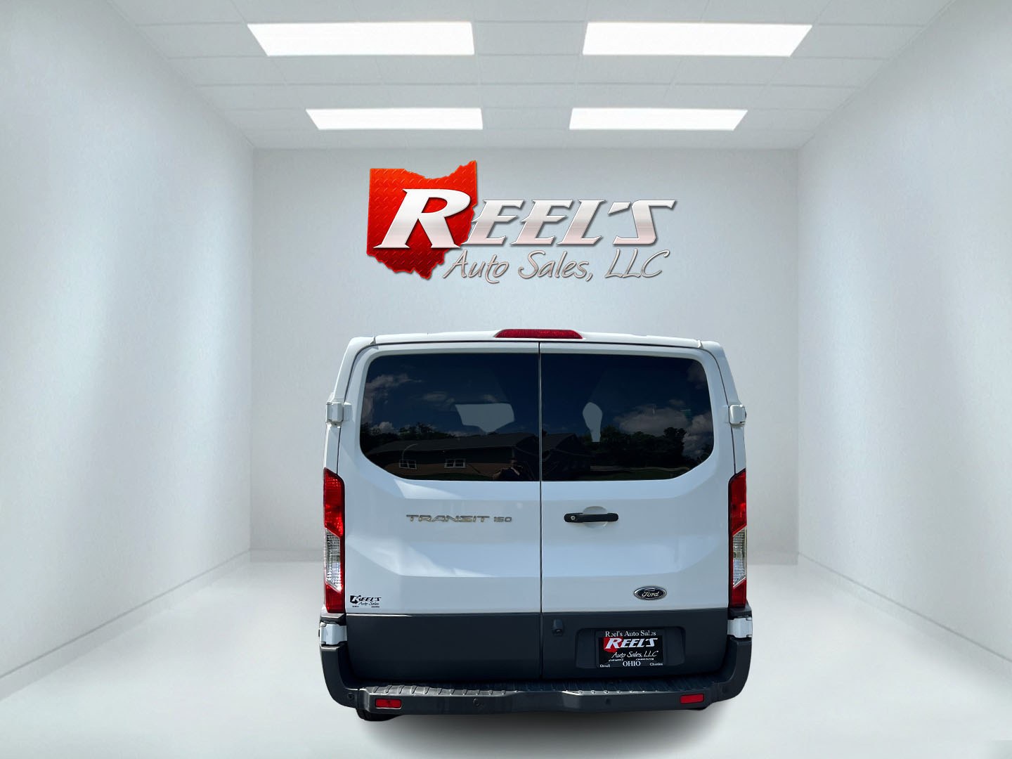 2018 White /Black Ford Transit 150 Wagon Low Roof XL w/Sliding Pass. 130-in. WB (1FMZK1YM4JK) with an 3.7L V6 DOHC 24V engine, Automatic transmission, located at 11115 Chardon Rd. , Chardon, OH, 44024, (440) 214-9705, 41.580246, -81.241943 - 2018 Ford Transit T-150 Passenger Van – Practical 8-Passenger Capability with Everyday Utility If you need a van that can move people and still handle light work, this 2018 Ford Transit T-150 Passenger Van is a straightforward choice. The 3.7L V6 and 6-speed automatic deliver dependable power wit- Photo#8