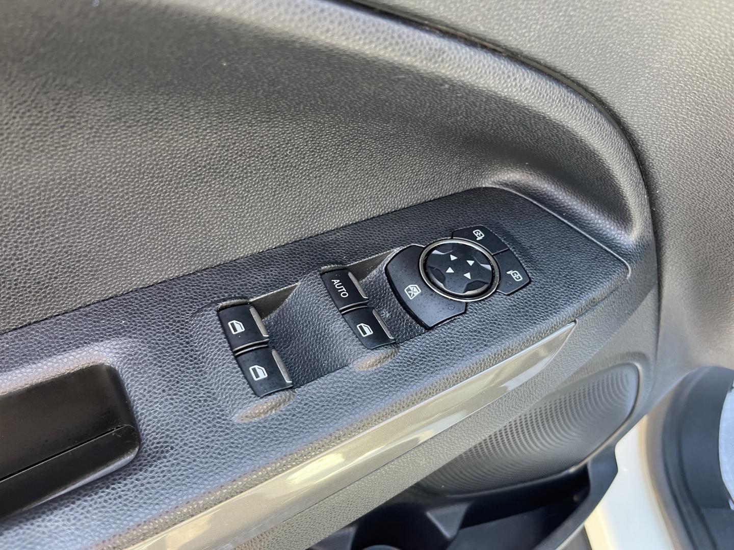 2021 White /Black Ford EcoSport SE AWD (MAJ6S3GL1MC) with an 2.0L I4 DOHC 16V engine, Automatic transmission, located at 11115 Chardon Rd. , Chardon, OH, 44024, (440) 214-9705, 41.580246, -81.241943 - 2021 Ford EcoSport SE 4WD – Compact Size with All-Weather Capability and Everyday Convenience If you want a smaller SUV that is easy to park and still useful in changing conditions, this 2021 Ford EcoSport SE 4WD is a practical choice. The 2.0L Duratec engine and 6-speed automatic deliver smooth- Photo#17