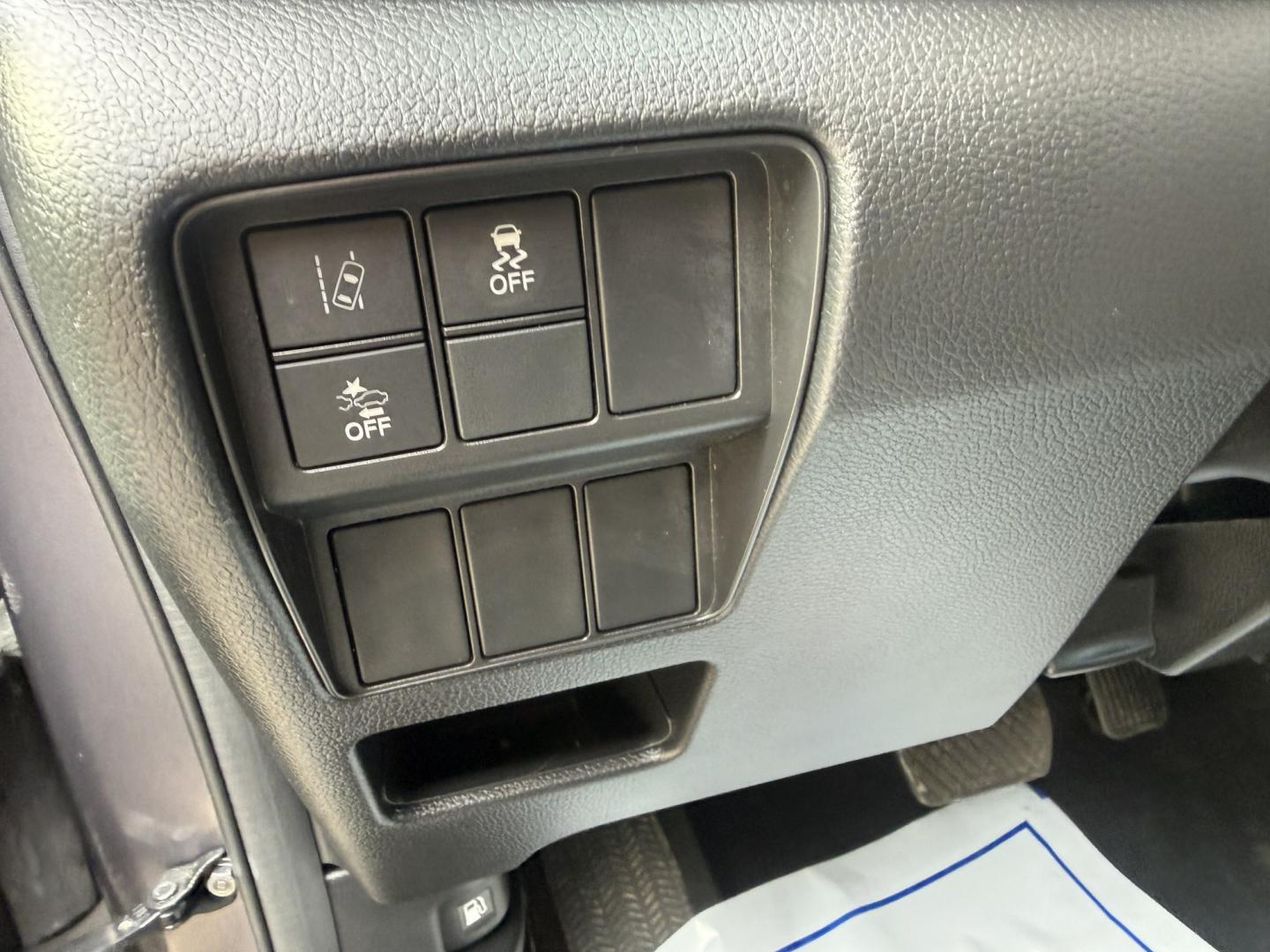 2018 Gray /Black Honda CR-V EX AWD (7FARW2H5XJE) with an 1.5L I4 16V DOHC TURBO engine, Automatic transmission, located at 547 E. Main St., Orwell, OH, 44076, (440) 437-5893, 41.535435, -80.847855 - 2018 Honda CR-V EX AWD – Efficient Compact SUV with One-Owner History and Everyday Comfort If you want a compact SUV that balances efficiency, comfort, and all-weather capability, this 2018 Honda CR-V EX AWD is a strong option. The 1.5L Turbocharged engine delivers responsive power and a solid 33- Photo#11