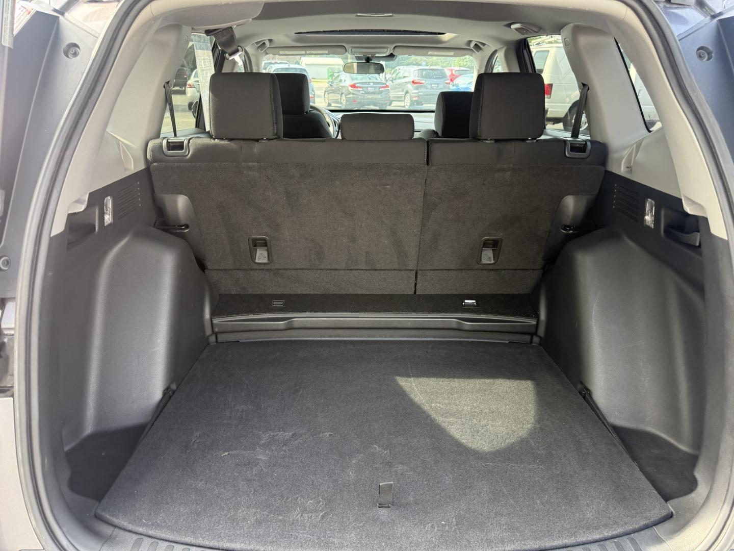2018 Gray /Black Honda CR-V EX AWD (7FARW2H5XJE) with an 1.5L I4 16V DOHC TURBO engine, Automatic transmission, located at 547 E. Main St., Orwell, OH, 44076, (440) 437-5893, 41.535435, -80.847855 - 2018 Honda CR-V EX AWD – Efficient Compact SUV with One-Owner History and Everyday Comfort If you want a compact SUV that balances efficiency, comfort, and all-weather capability, this 2018 Honda CR-V EX AWD is a strong option. The 1.5L Turbocharged engine delivers responsive power and a solid 33- Photo#34