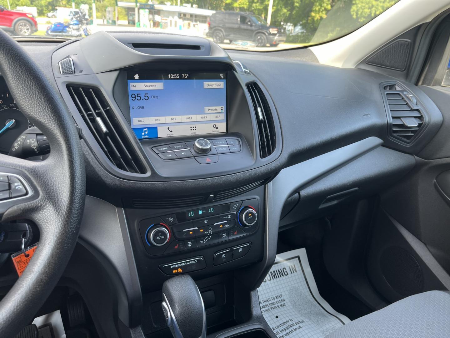 2018 Blue /Black Ford Escape SE 4WD (1FMCU9GD0JU) with an 1.5L I4 DOHC 16V Turbo engine, Automatic transmission, located at 547 E. Main St., Orwell, OH, 44076, (440) 437-5893, 41.535435, -80.847855 - 2018 Ford Escape SE 4WD – Efficient Compact SUV with Everyday Comfort and One-Owner History If you want a compact SUV that is easy to live with and ready for changing weather, this 2018 Ford Escape SE 4WD is a practical choice. The 1.5L Turbocharged EcoBoost engine and 6-speed automatic deliver r- Photo#24
