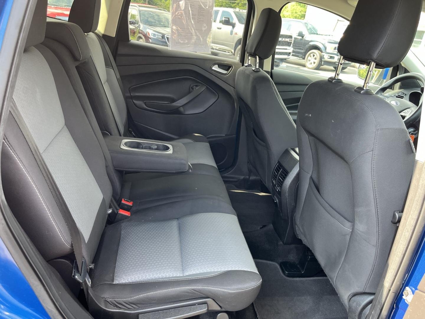 2018 Blue /Black Ford Escape SE 4WD (1FMCU9GD0JU) with an 1.5L I4 DOHC 16V Turbo engine, Automatic transmission, located at 547 E. Main St., Orwell, OH, 44076, (440) 437-5893, 41.535435, -80.847855 - 2018 Ford Escape SE 4WD – Efficient Compact SUV with Everyday Comfort and One-Owner History If you want a compact SUV that is easy to live with and ready for changing weather, this 2018 Ford Escape SE 4WD is a practical choice. The 1.5L Turbocharged EcoBoost engine and 6-speed automatic deliver r- Photo#34