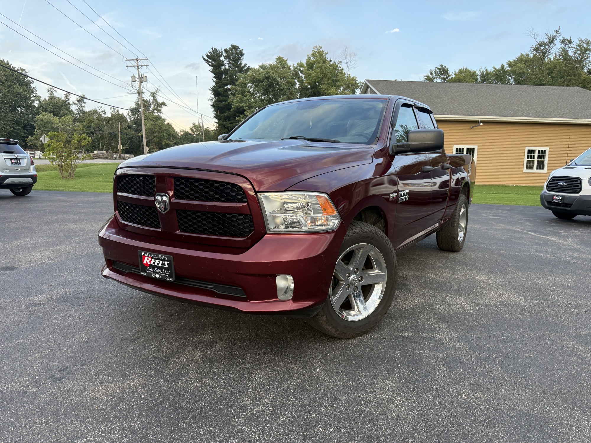 photo of 2016 RAM 1500 Express Quad Cab 4WD