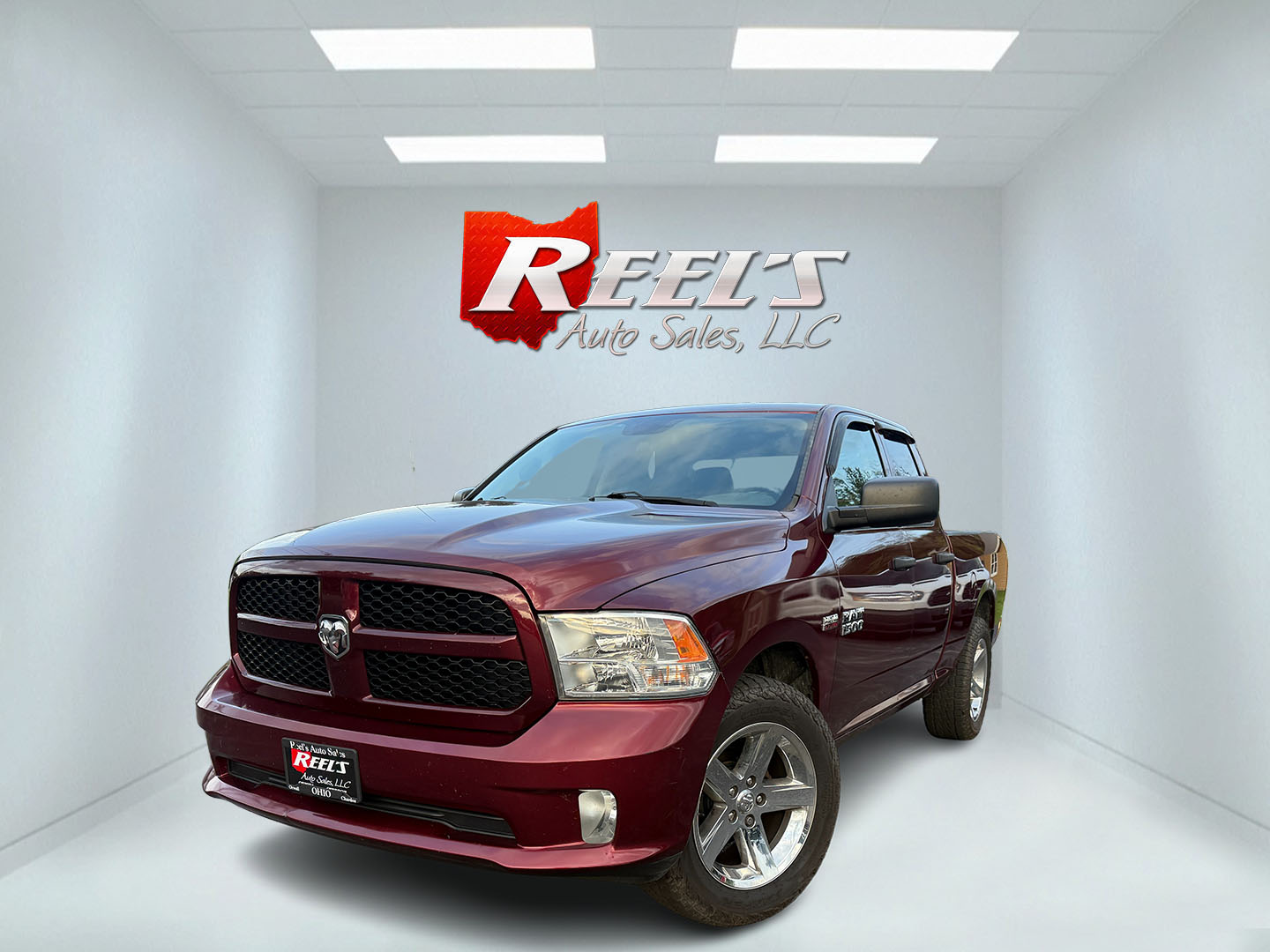 photo of 2016 RAM 1500 Express Quad Cab 4WD