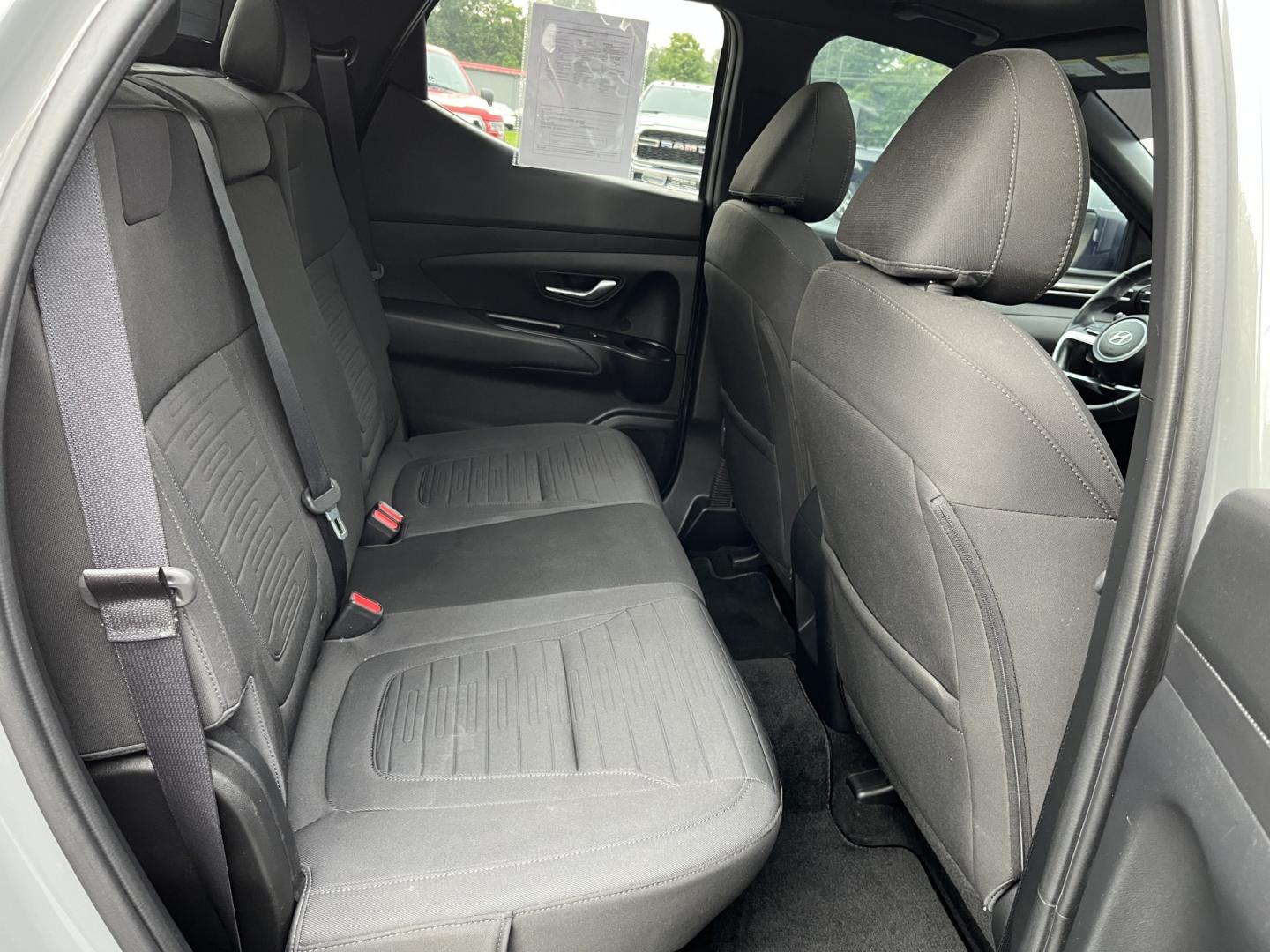 2022 Gray /Black Hyundai Santa Cruz SEL Premium AWD (5NTJDDAF7NH) with an 2.5L I4 DOHC 16V Turbo engine, Automatc transmission, located at 11115 Chardon Rd. , Chardon, OH, 44024, (440) 214-9705, 41.580246, -81.241943 - 2022 Hyundai Santa Cruz SEL Premium AWD – Compact Truck Convenience with Modern Features If you want the usefulness of a truck bed without the size of a full-size pickup, this 2022 Hyundai Santa Cruz SEL Premium AWD is a practical choice. The 2.5L Turbocharged engine and 8-speed automatic deliver- Photo#31