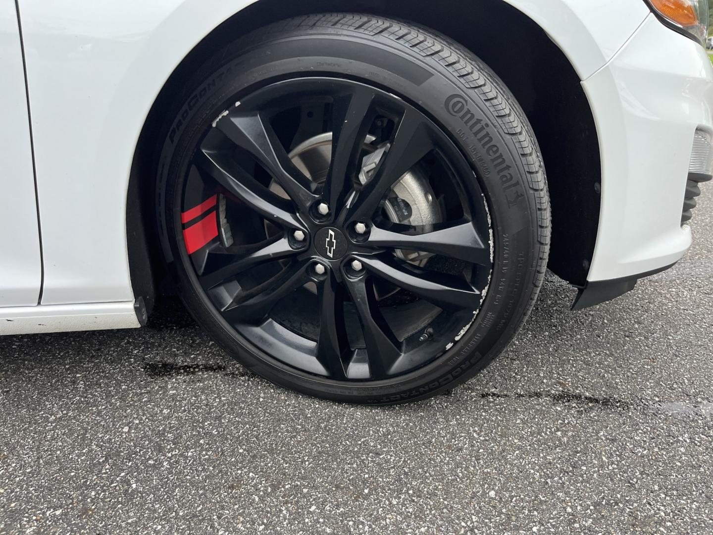 2021 White /Black Chevrolet Malibu LT (1G1ZD5ST7MF) with an 1.5L I4 DOHC 16V Turbo engine, Automatc transmission, located at 11115 Chardon Rd. , Chardon, OH, 44024, (440) 214-9705, 41.580246, -81.241943 - 2021 Chevrolet Malibu LT – Efficient Midsize Sedan with Redline Style and One-Owner History If you want a midsize sedan that looks sharper than a typical commuter car and still stays easy on fuel, this 2021 Chevrolet Malibu LT is a strong option. The 1.5L Turbocharged EcoTec engine delivers smoot- Photo#5