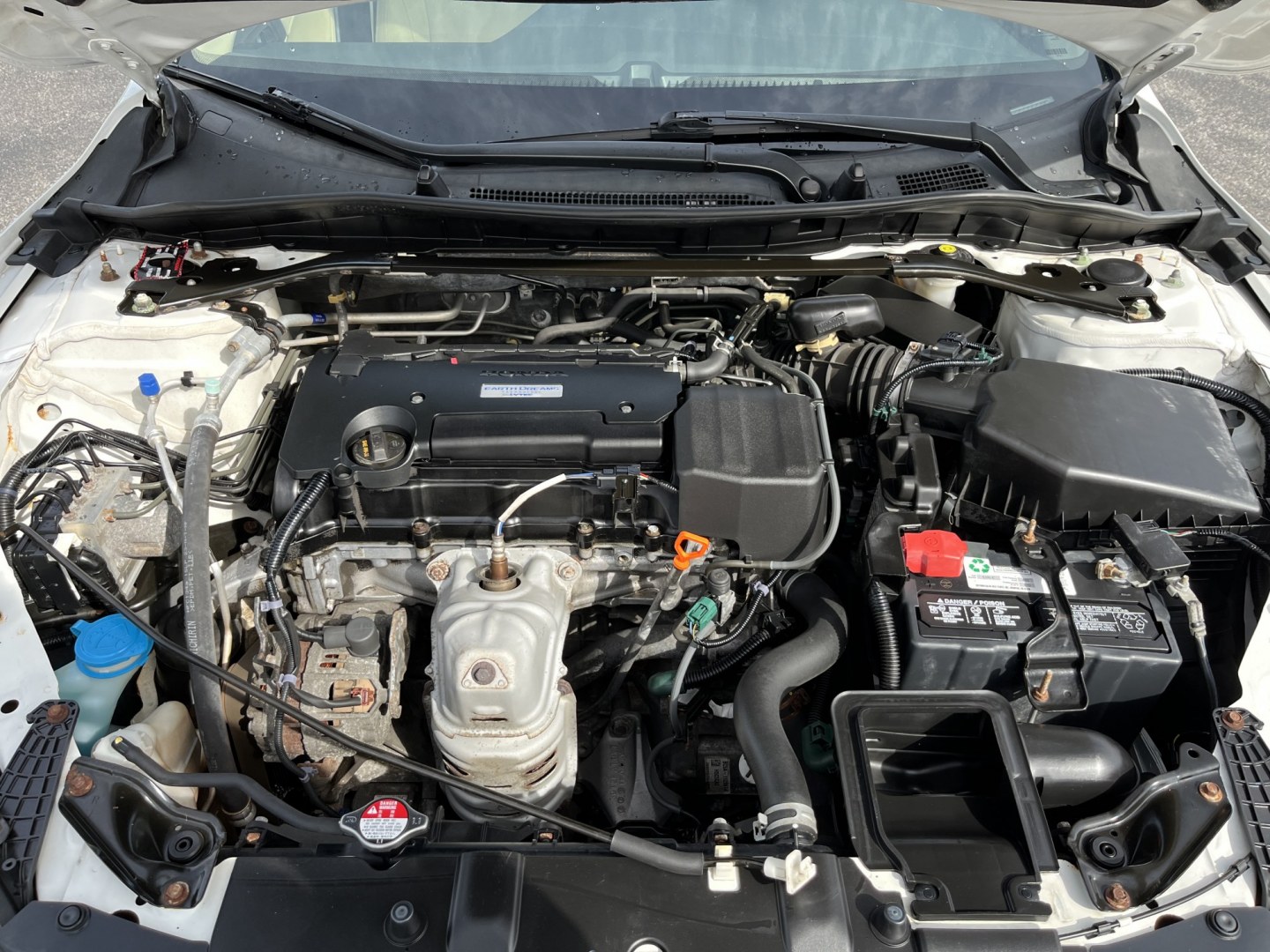 2017 White /Gray Honda Accord EX Sedan CVT (1HGCR2F7XHA) with an 2.4L I4 DOHC 16V engine, Automatic transmission, located at 11115 Chardon Rd. , Chardon, OH, 44024, (440) 214-9705, 41.580246, -81.241943 - 2017 Honda Accord EX – Efficient Midsize Comfort with Everyday Convenience If you want a midsize sedan that is easy to live with and still feels well equipped, this 2017 Honda Accord EX is a strong option. The reliable 2.4L K24 engine delivers smooth everyday power and an impressive 36 MPG highwa- Photo#14