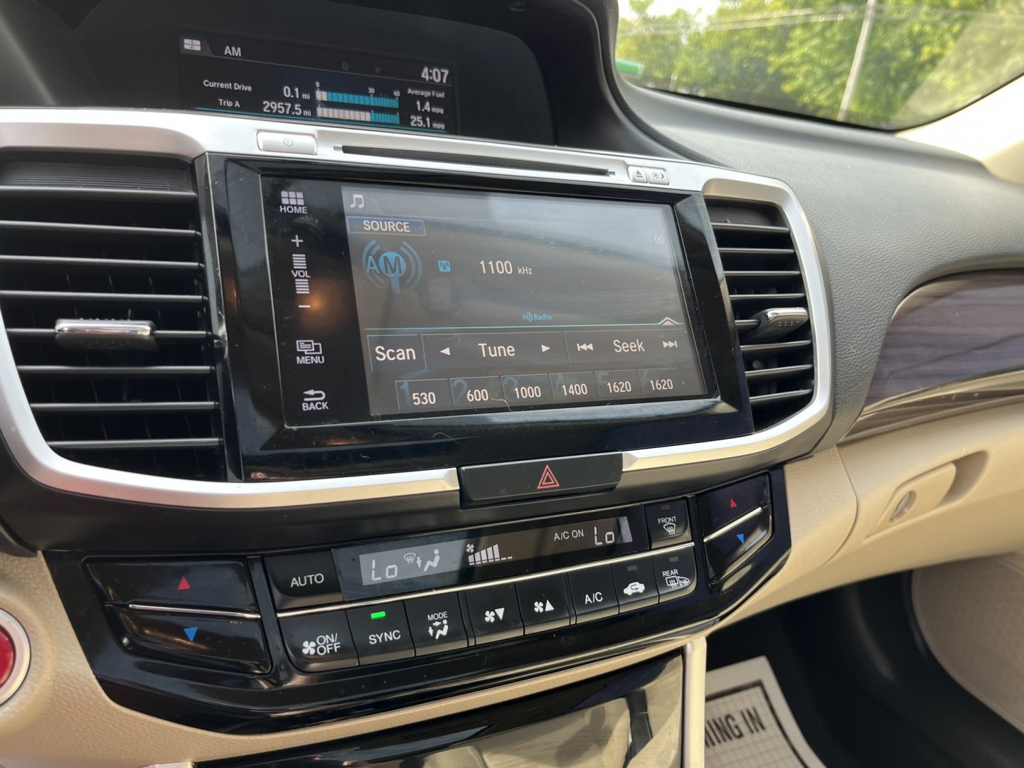 2017 White /Gray Honda Accord EX Sedan CVT (1HGCR2F7XHA) with an 2.4L I4 DOHC 16V engine, Automatic transmission, located at 11115 Chardon Rd. , Chardon, OH, 44024, (440) 214-9705, 41.580246, -81.241943 - 2017 Honda Accord EX – Efficient Midsize Comfort with Everyday Convenience If you want a midsize sedan that is easy to live with and still feels well equipped, this 2017 Honda Accord EX is a strong option. The reliable 2.4L K24 engine delivers smooth everyday power and an impressive 36 MPG highwa- Photo#25