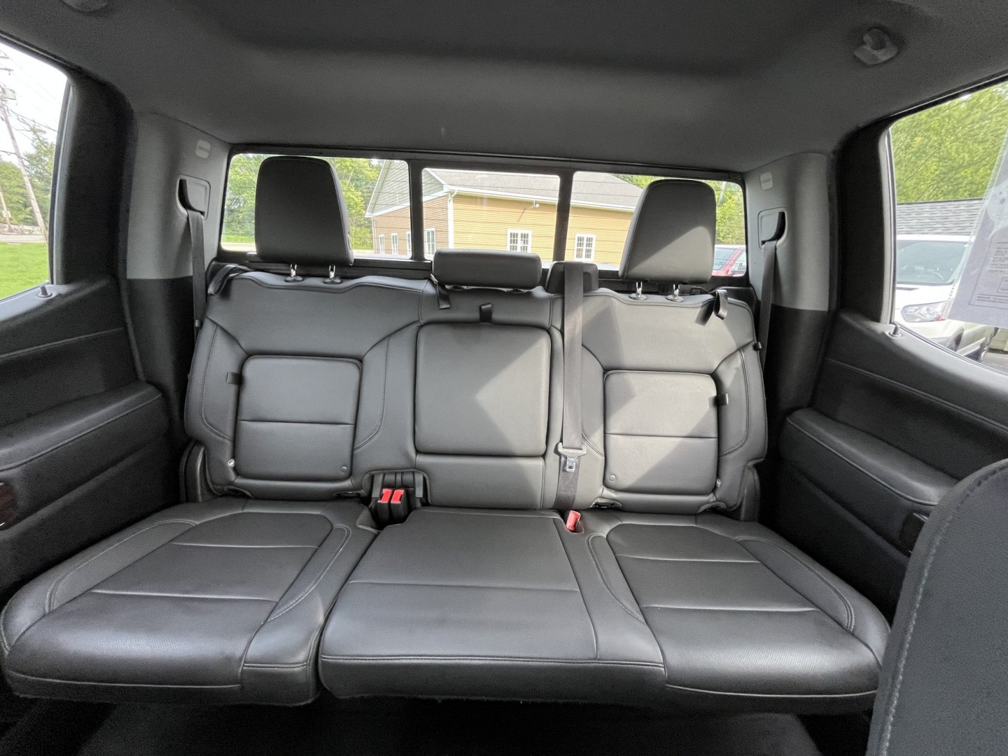 2019 Blue /Black GMC Sierra 1500 SLT Crew Cab 4WD (1GTU9DED4KZ) with an 5.3L V8 OHV 16V engine, Automatic transmission, located at 11115 Chardon Rd. , Chardon, OH, 44024, (440) 214-9705, 41.580246, -81.241943 - 2019 GMC Sierra 1500 SLT Crew Cab 4WD – Strong V8 Capability with Premium Comfort and One-Owner History If you want a full-size truck that can work hard and still feel well equipped, this 2019 GMC Sierra 1500 SLT Crew Cab 4WD is a strong option. The 5.3L EcoTec3 V8 and 8-speed automatic deliver d- Photo#27