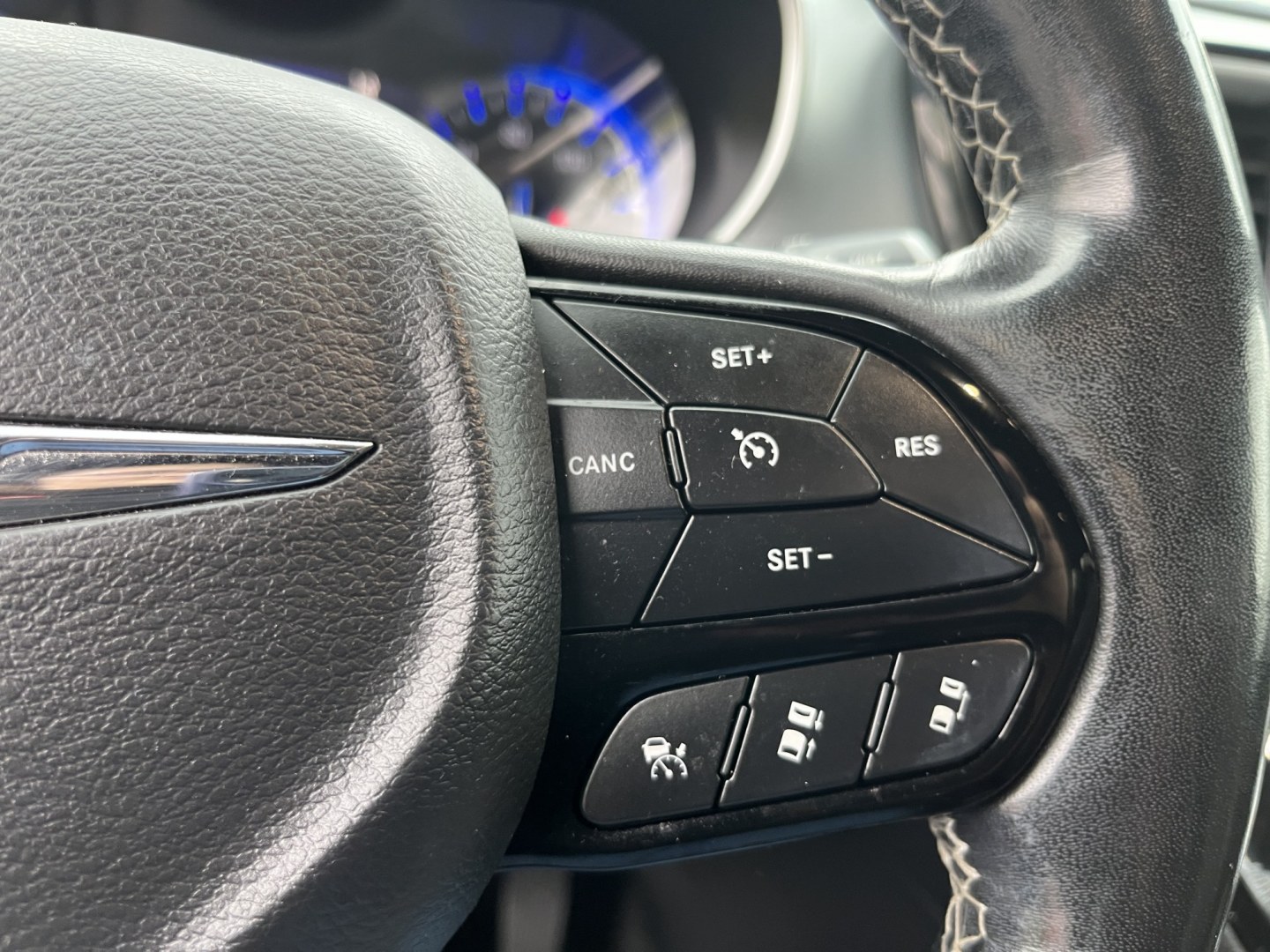 2020 White /Black Chrysler Pacifica Touring-L (2C4RC1BG0LR) with an 3.6L V6 DOHC 24V engine, Automatc transmission, located at 11115 Chardon Rd. , Chardon, OH, 44024, (440) 214-9705, 41.580246, -81.241943 - 2020 Chrysler Pacifica Touring L – Family-Ready Minivan with Fresh Tires and Strong Convenience Features If you want a minivan that makes daily routines and longer trips easier, this 2020 Chrysler Pacifica Touring L is a strong option. The 3.6L Pentastar V6 and 9-speed automatic deliver smooth po- Photo#22