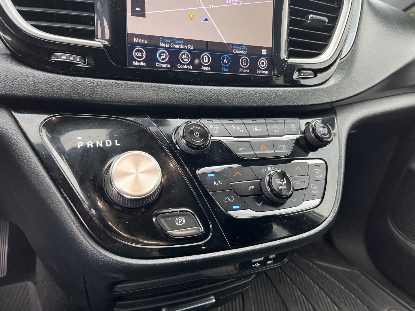 2020 White /Black Chrysler Pacifica Touring-L (2C4RC1BG0LR) with an 3.6L V6 DOHC 24V engine, Automatc transmission, located at 11115 Chardon Rd. , Chardon, OH, 44024, (440) 214-9705, 41.580246, -81.241943 - 2020 Chrysler Pacifica Touring L – Family-Ready Minivan with Fresh Tires and Strong Convenience Features If you want a minivan that makes daily routines and longer trips easier, this 2020 Chrysler Pacifica Touring L is a strong option. The 3.6L Pentastar V6 and 9-speed automatic deliver smooth po- Photo#27