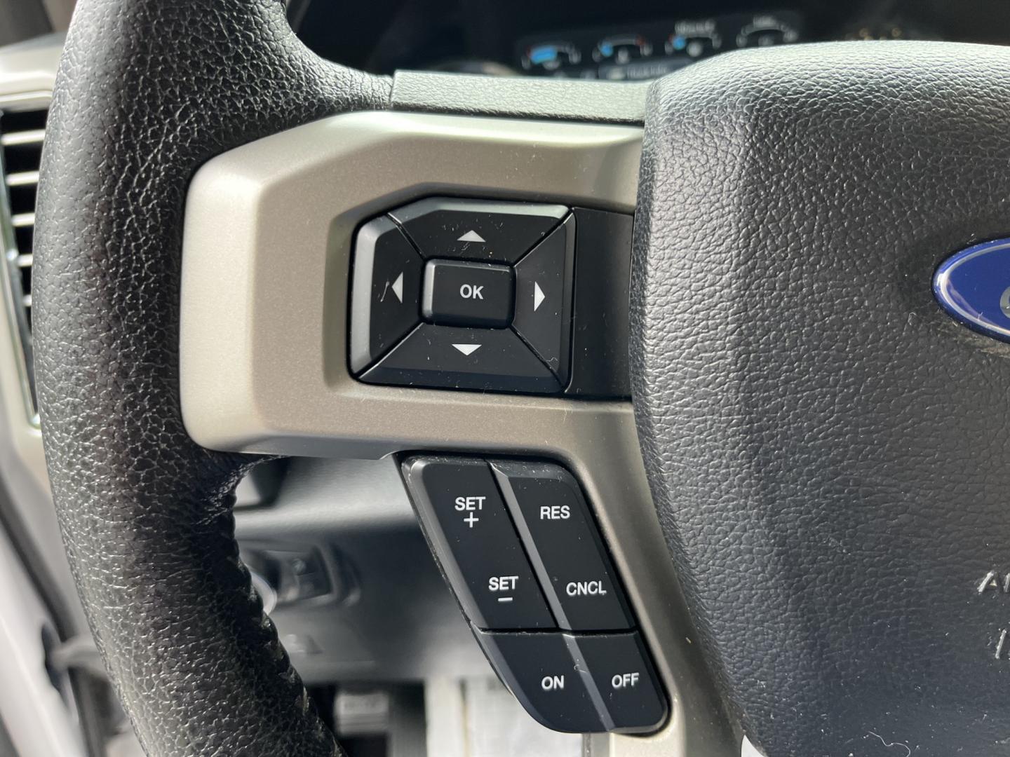 2015 White /Black Ford F-150 Lariat SuperCrew 5.5-ft. Bed 4WD (1FTEW1EG5FK) with an 3.5L V6 Twin Turbo engine, Automatc transmission, located at 11115 Chardon Rd. , Chardon, OH, 44024, (440) 214-9705, 41.580246, -81.241943 - 2015 Ford F-150 Lariat Crew Cab 4WD – Premium EcoBoost Power with Strong Towing Capability If you want an F-150 that feels well equipped and ready for real work, this 2015 Ford F-150 Lariat Crew Cab 4WD is a strong option. The 3.5L Twin-Turbo EcoBoost V6 and 6-speed automatic deliver dependable p- Photo#21
