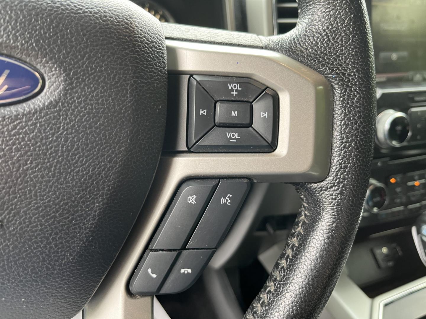 2015 White /Black Ford F-150 Lariat SuperCrew 5.5-ft. Bed 4WD (1FTEW1EG5FK) with an 3.5L V6 Twin Turbo engine, Automatc transmission, located at 11115 Chardon Rd. , Chardon, OH, 44024, (440) 214-9705, 41.580246, -81.241943 - 2015 Ford F-150 Lariat Crew Cab 4WD – Premium EcoBoost Power with Strong Towing Capability If you want an F-150 that feels well equipped and ready for real work, this 2015 Ford F-150 Lariat Crew Cab 4WD is a strong option. The 3.5L Twin-Turbo EcoBoost V6 and 6-speed automatic deliver dependable p- Photo#22