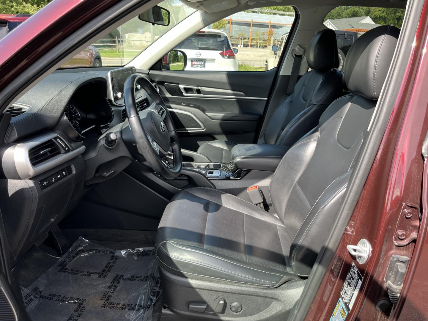2020 Purple /Black Kia Telluride S AWD (5XYP6DHC3LG) with an 3.8L V6 DOHC 24V engine, Automatic transmission, located at 11115 Chardon Rd. , Chardon, OH, 44024, (440) 214-9705, 41.580246, -81.241943 - 2020 Kia Telluride S AWD – Family-Ready 3-Row SUV with Strong Features and One-Owner History If you need room for passengers and a more confident everyday drive, this 2020 Kia Telluride S AWD is a strong option. The 3.8L GDI V6 and 8-speed automatic deliver smooth power, while available AWD and a- Photo#18