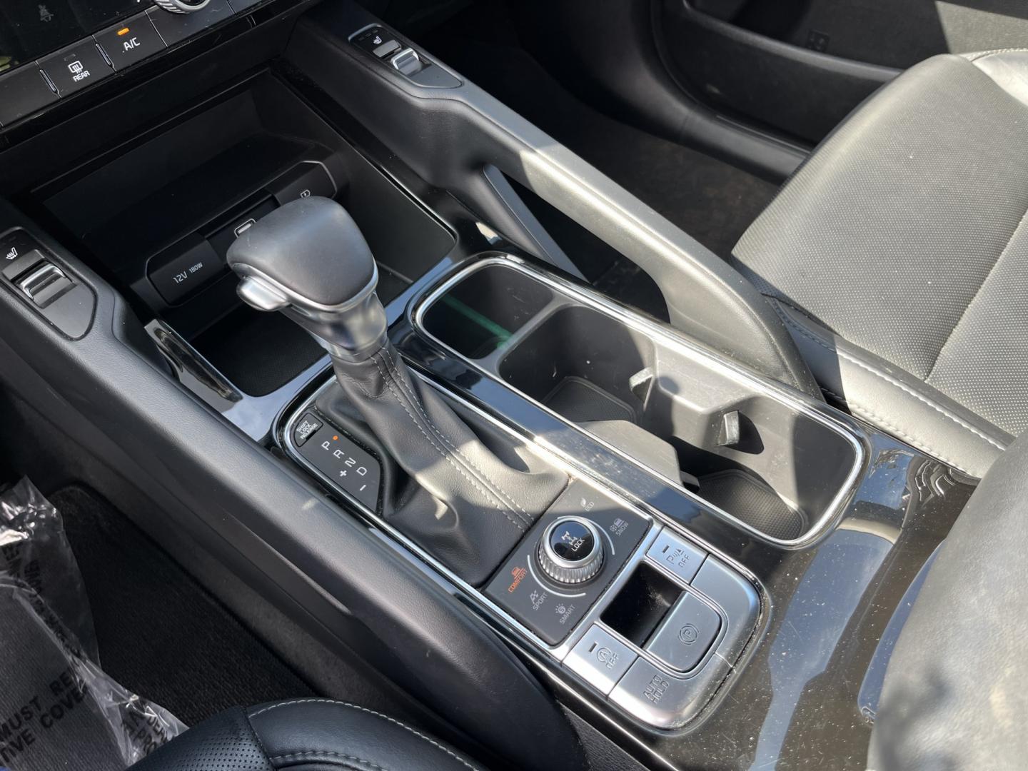 2020 Purple /Black Kia Telluride S AWD (5XYP6DHC3LG) with an 3.8L V6 DOHC 24V engine, Automatic transmission, located at 11115 Chardon Rd. , Chardon, OH, 44024, (440) 214-9705, 41.580246, -81.241943 - 2020 Kia Telluride S AWD – Family-Ready 3-Row SUV with Strong Features and One-Owner History If you need room for passengers and a more confident everyday drive, this 2020 Kia Telluride S AWD is a strong option. The 3.8L GDI V6 and 8-speed automatic deliver smooth power, while available AWD and a- Photo#25
