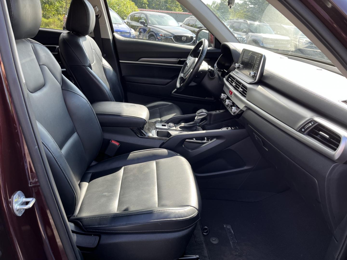 2020 Purple /Black Kia Telluride S AWD (5XYP6DHC3LG) with an 3.8L V6 DOHC 24V engine, Automatic transmission, located at 11115 Chardon Rd. , Chardon, OH, 44024, (440) 214-9705, 41.580246, -81.241943 - 2020 Kia Telluride S AWD – Family-Ready 3-Row SUV with Strong Features and One-Owner History If you need room for passengers and a more confident everyday drive, this 2020 Kia Telluride S AWD is a strong option. The 3.8L GDI V6 and 8-speed automatic deliver smooth power, while available AWD and a- Photo#36