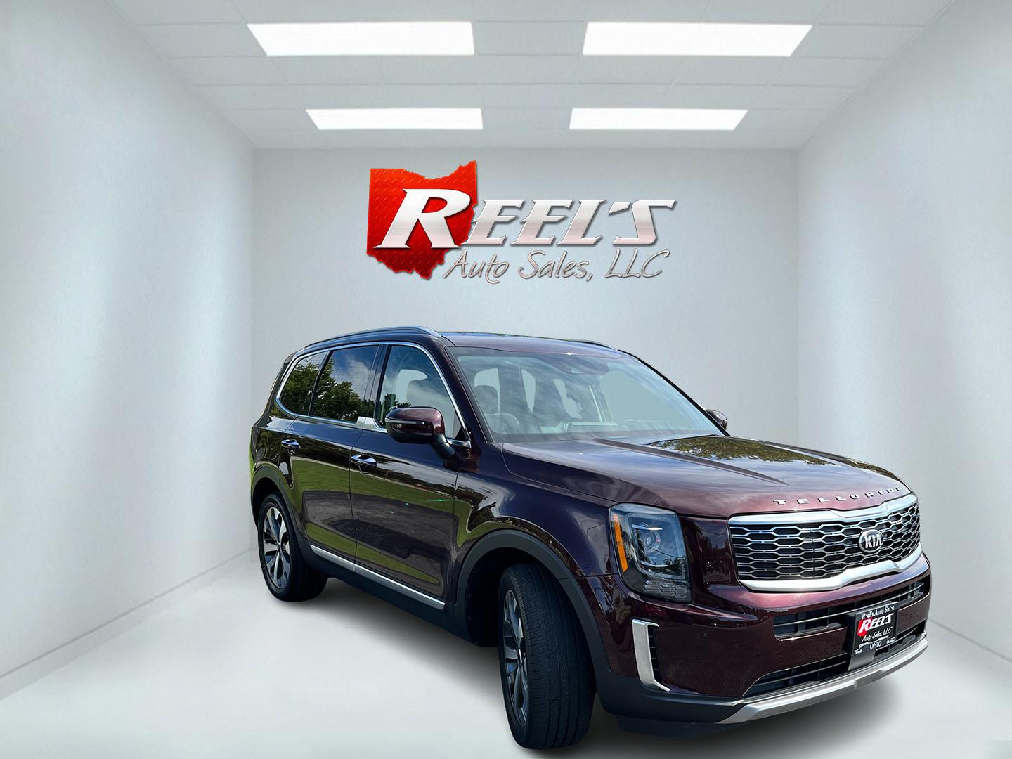 2020 Purple /Black Kia Telluride S AWD (5XYP6DHC3LG) with an 3.8L V6 DOHC 24V engine, Automatic transmission, located at 11115 Chardon Rd. , Chardon, OH, 44024, (440) 214-9705, 41.580246, -81.241943 - 2020 Kia Telluride S AWD – Family-Ready 3-Row SUV with Strong Features and One-Owner History If you need room for passengers and a more confident everyday drive, this 2020 Kia Telluride S AWD is a strong option. The 3.8L GDI V6 and 8-speed automatic deliver smooth power, while available AWD and a- Photo#3