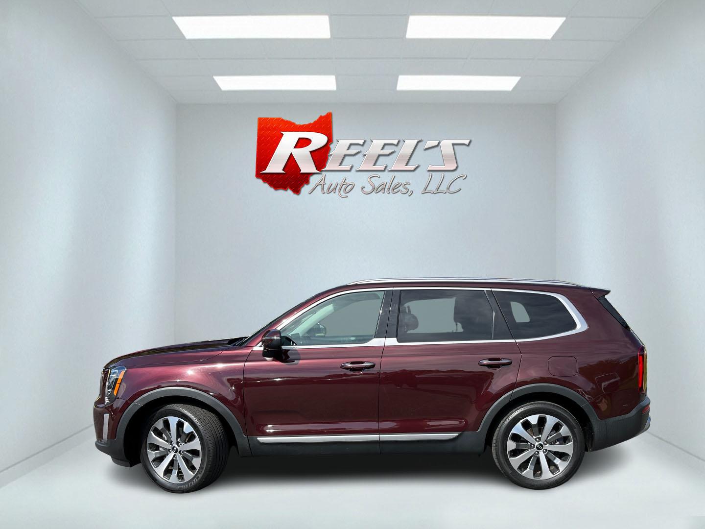 2020 Purple /Black Kia Telluride S AWD (5XYP6DHC3LG) with an 3.8L V6 DOHC 24V engine, Automatic transmission, located at 11115 Chardon Rd. , Chardon, OH, 44024, (440) 214-9705, 41.580246, -81.241943 - 2020 Kia Telluride S AWD – Family-Ready 3-Row SUV with Strong Features and One-Owner History If you need room for passengers and a more confident everyday drive, this 2020 Kia Telluride S AWD is a strong option. The 3.8L GDI V6 and 8-speed automatic deliver smooth power, while available AWD and a- Photo#12