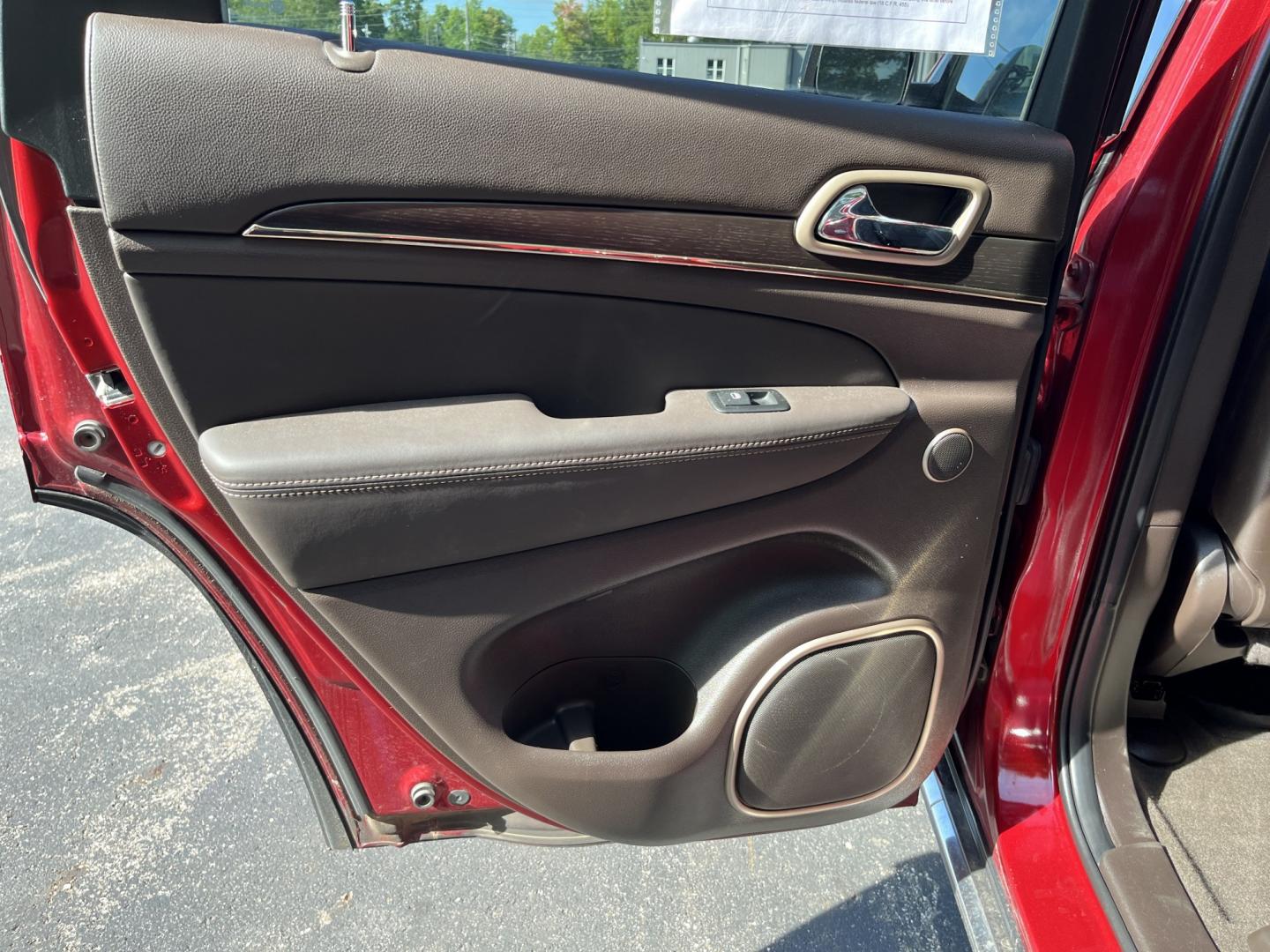 2014 Red /Black Jeep Grand Cherokee Summit 4WD (1C4RJFJT8EC) with an 5.7L V8 OHV 16V engine, Automatic transmission, located at 11115 Chardon Rd. , Chardon, OH, 44024, (440) 214-9705, 41.580246, -81.241943 - 2014 Jeep Grand Cherokee Summit 4WD – Premium HEMI Capability with Low Miles and One-Owner History If you want a luxury SUV that can still tow and handle changing conditions, this 2014 Jeep Grand Cherokee Summit 4WD is a standout. The 5.7L HEMI V8 and 8-speed automatic deliver strong power and a- Photo#26