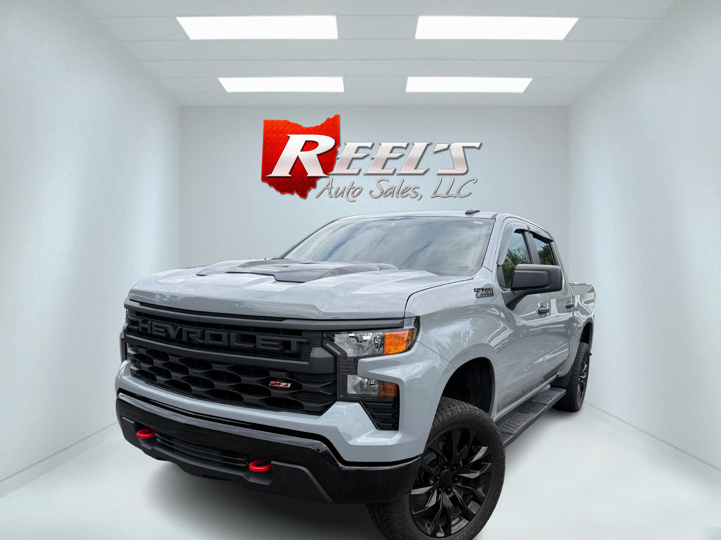 photo of 2025 Chevrolet Silverado 1500 Trail Boss Custom Crew Cab 4WD