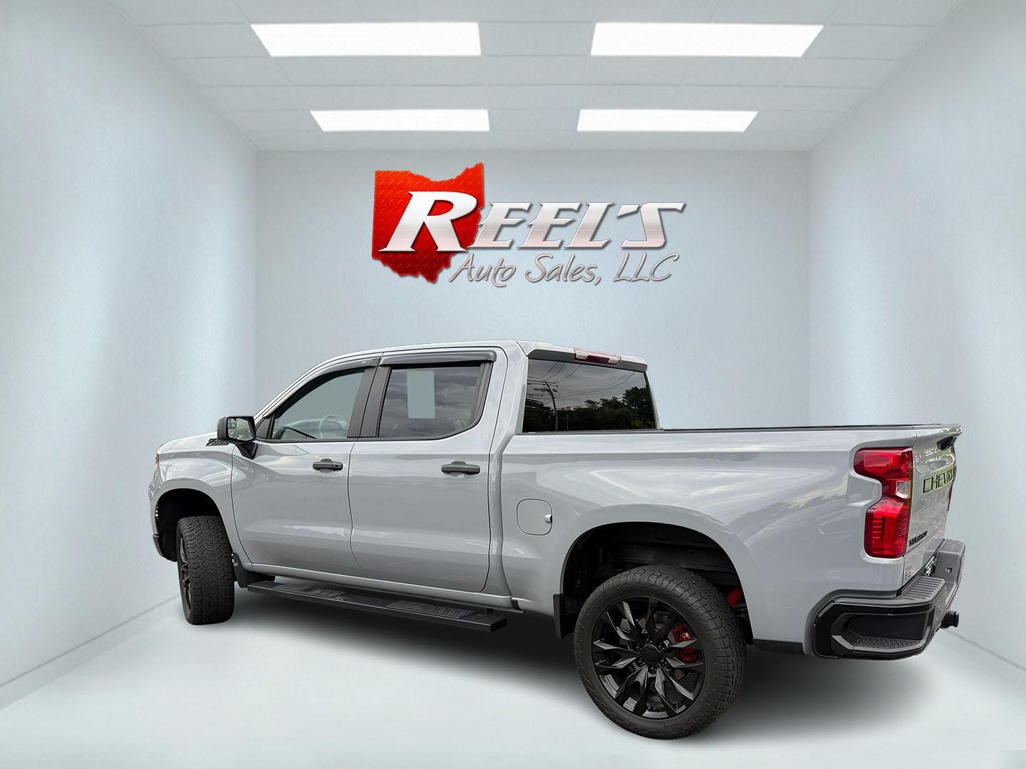 2025 Gray /Black Chevrolet Silverado 1500 Trail Boss Custom Crew Cab 4WD (3GCUKCED3SG) with an 5.3L V8 OHV 16V engine, Automatc transmission, located at 11115 Chardon Rd. , Chardon, OH, 44024, (440) 214-9705, 41.580246, -81.241943 - 2025 Chevrolet Silverado 1500 Custom Trail Boss Crew Cab 4WD – Lifted Stance, V8 Muscle, and Ready-for-Work Presence This is not a plain work truck. The 2025 Chevrolet Silverado 1500 Custom Trail Boss Crew Cab 4WD has the look and the hardware to stand out the moment it rolls in. Finished in Slat- Photo#29