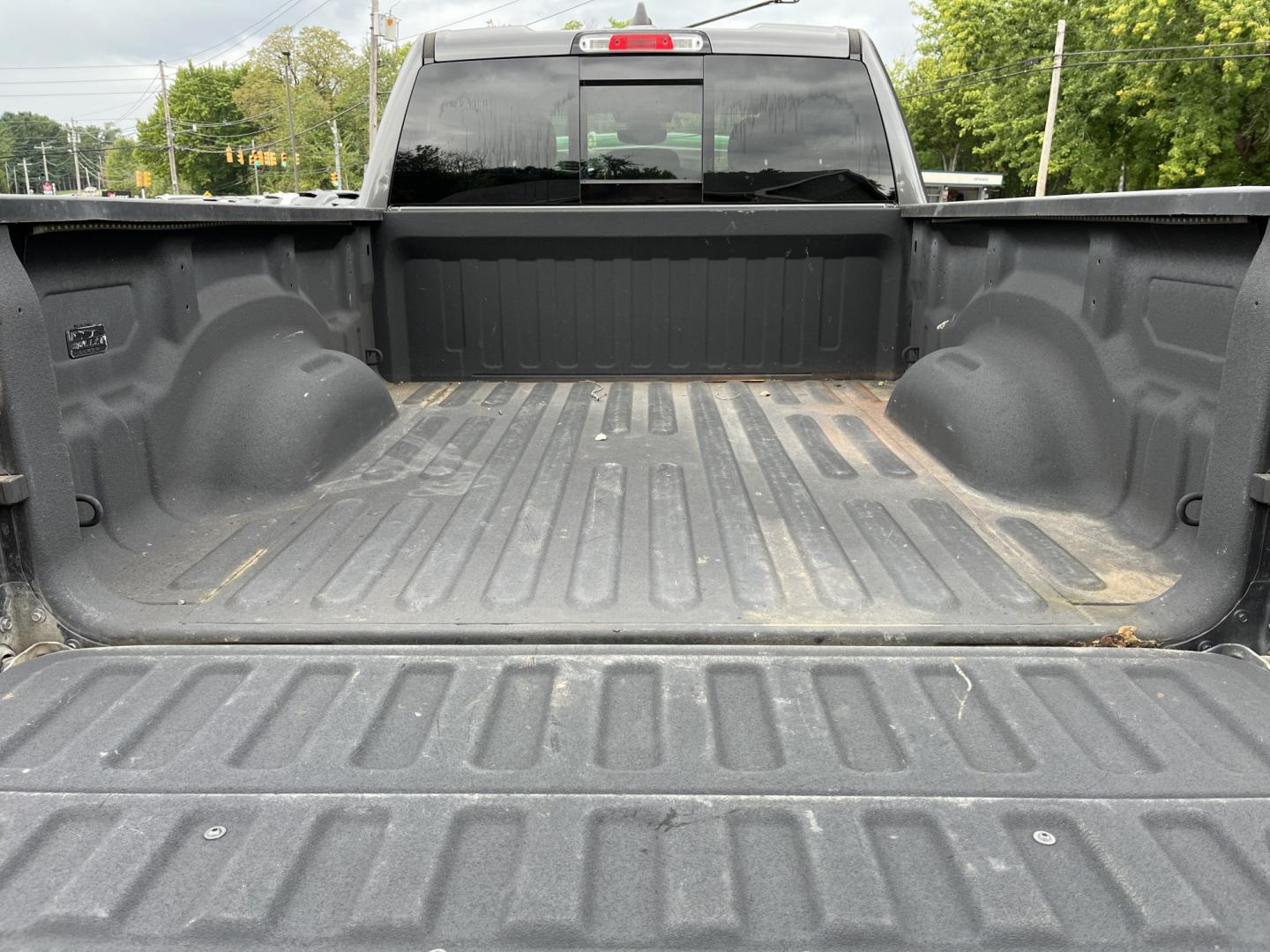 2021 Gray /Black RAM 1500 Big Horn Quad Cab 4WD (1C6SRFBT1MN) with an 5.7L V8 OHV 16V engine, Automatc transmission, located at 11115 Chardon Rd. , Chardon, OH, 44024, (440) 214-9705, 41.580246, -81.241943 - 2021 Ram 1500 Big Horn Quad Cab 4WD – HEMI Strength with Real Towing Capability This is a truck built to earn its keep. The 2021 Ram 1500 Big Horn Quad Cab 4WD pairs the proven 5.7L HEMI V8 with an 8-speed automatic, 3.21 gearing, and on-demand 4WD to deliver a strong 8,310 lb towing capacity. It- Photo#14