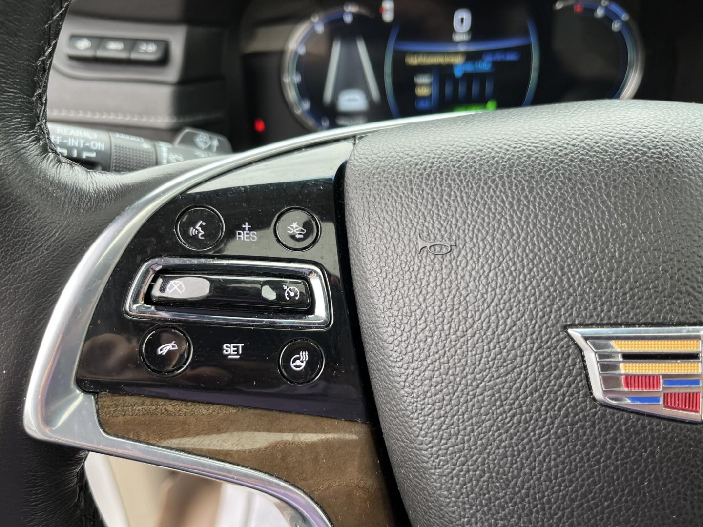 2020 White /White Cadillac Escalade Premium Luxury 4WD (1GYS4CKJ3LR) with an 6.2L V8 OHV 16V engine, Automatc transmission, located at 11115 Chardon Rd. , Chardon, OH, 44024, (440) 214-9705, 41.580246, -81.241943 - 2020 Cadillac Escalade Premium Luxury 4WD – Flagship Presence with Quiet Confidence Some SUVs are bought for space. This one is bought because it makes an impression the moment it arrives. The 2020 Cadillac Escalade Premium Luxury 4WD carries the kind of presence that still turns heads — long,- Photo#21