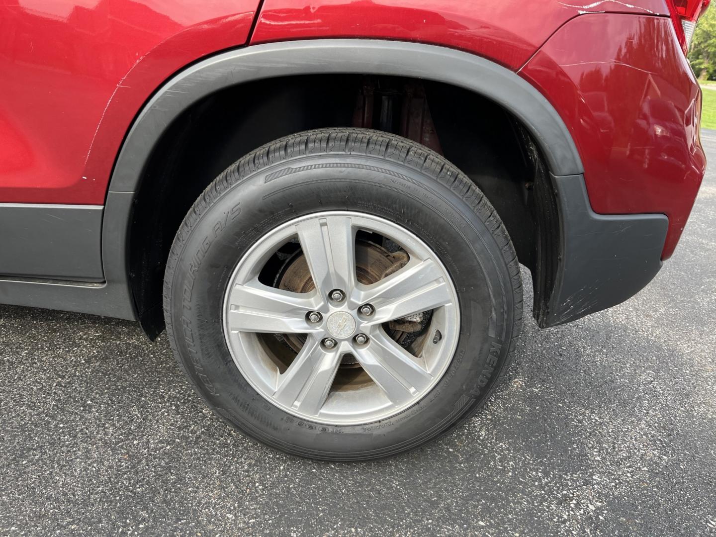 2018 Red /Black Chevrolet Trax LT AWD (3GNCJPSB8JL) with an 1.4L I4 DOHC 16V Turbo engine, Automatc transmission, located at 547 E. Main St., Orwell, OH, 44076, (440) 437-5893, 41.535435, -80.847855 - 2018 Chevrolet Trax LT AWD – Compact, Efficient, and Ready for Everyday Driving If you want a smaller SUV that is easy to park, efficient, and confident in changing weather, this 2018 Chevrolet Trax LT AWD is a practical choice. The 1.4L Turbocharged EcoTec engine and 6-speed automatic deliver re- Photo#10